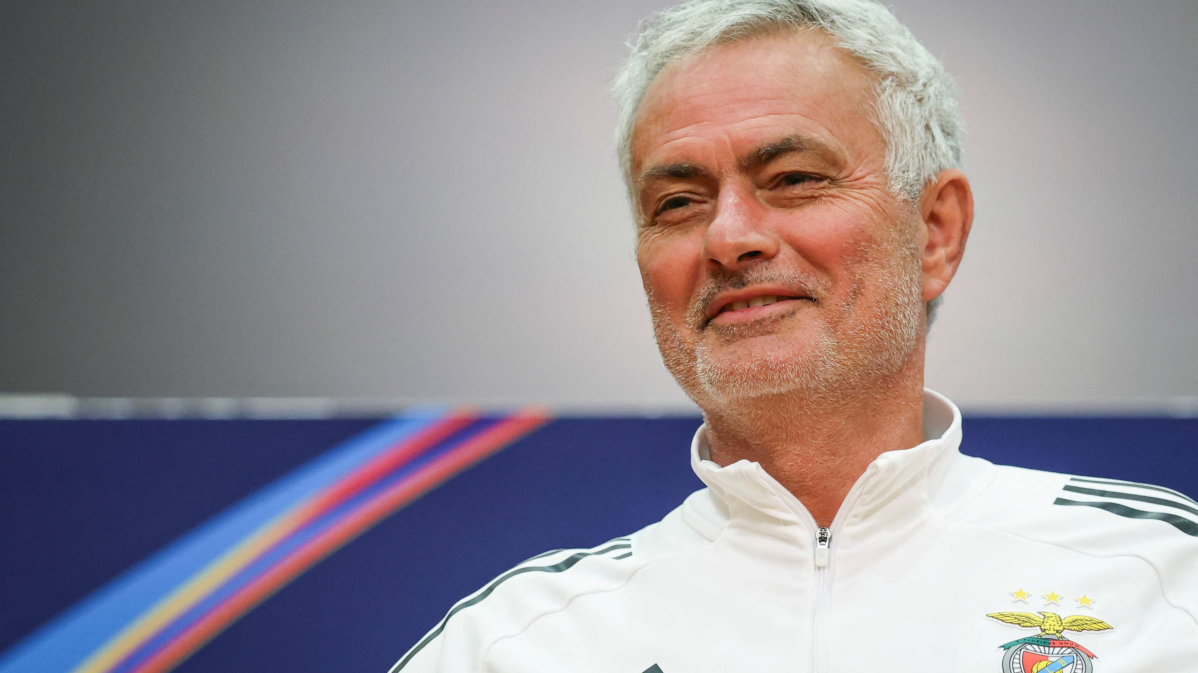 FBL-EUR-C1-BENFICA-PRESSER