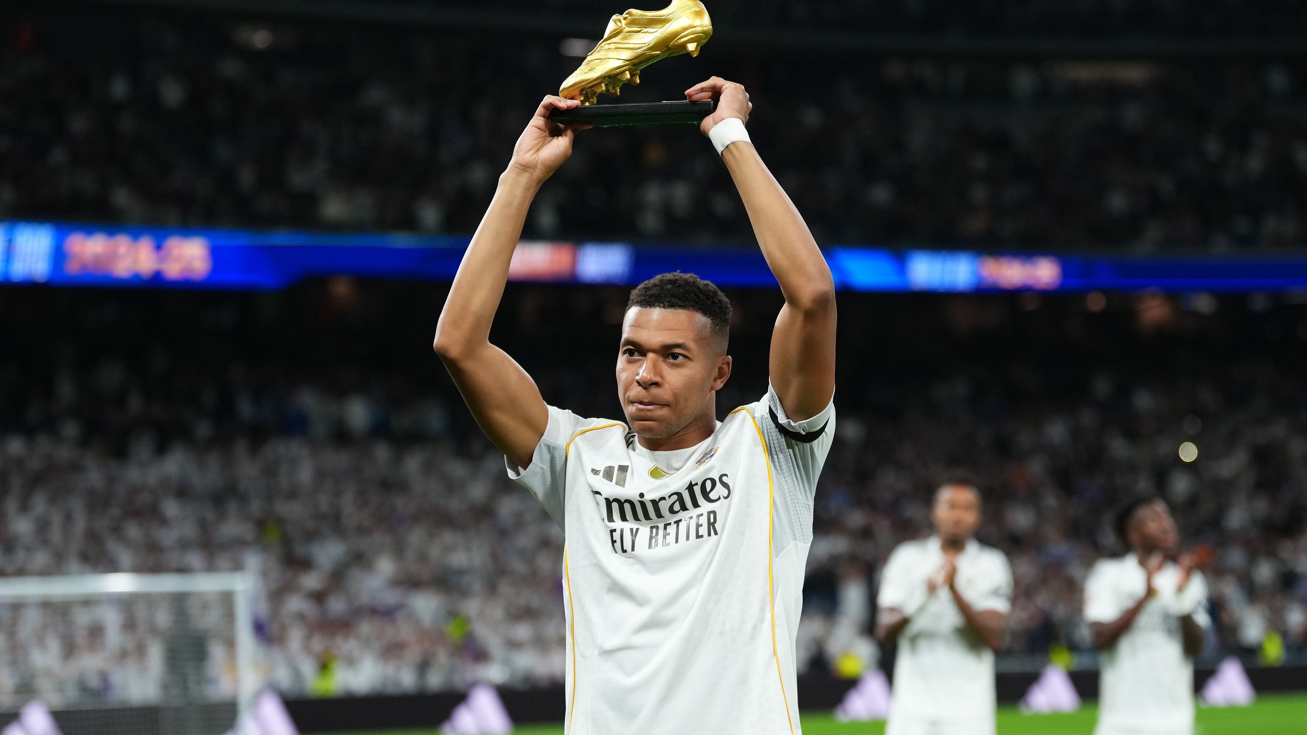 Real Madrid CF v Valencia CF - LaLiga EA Sports