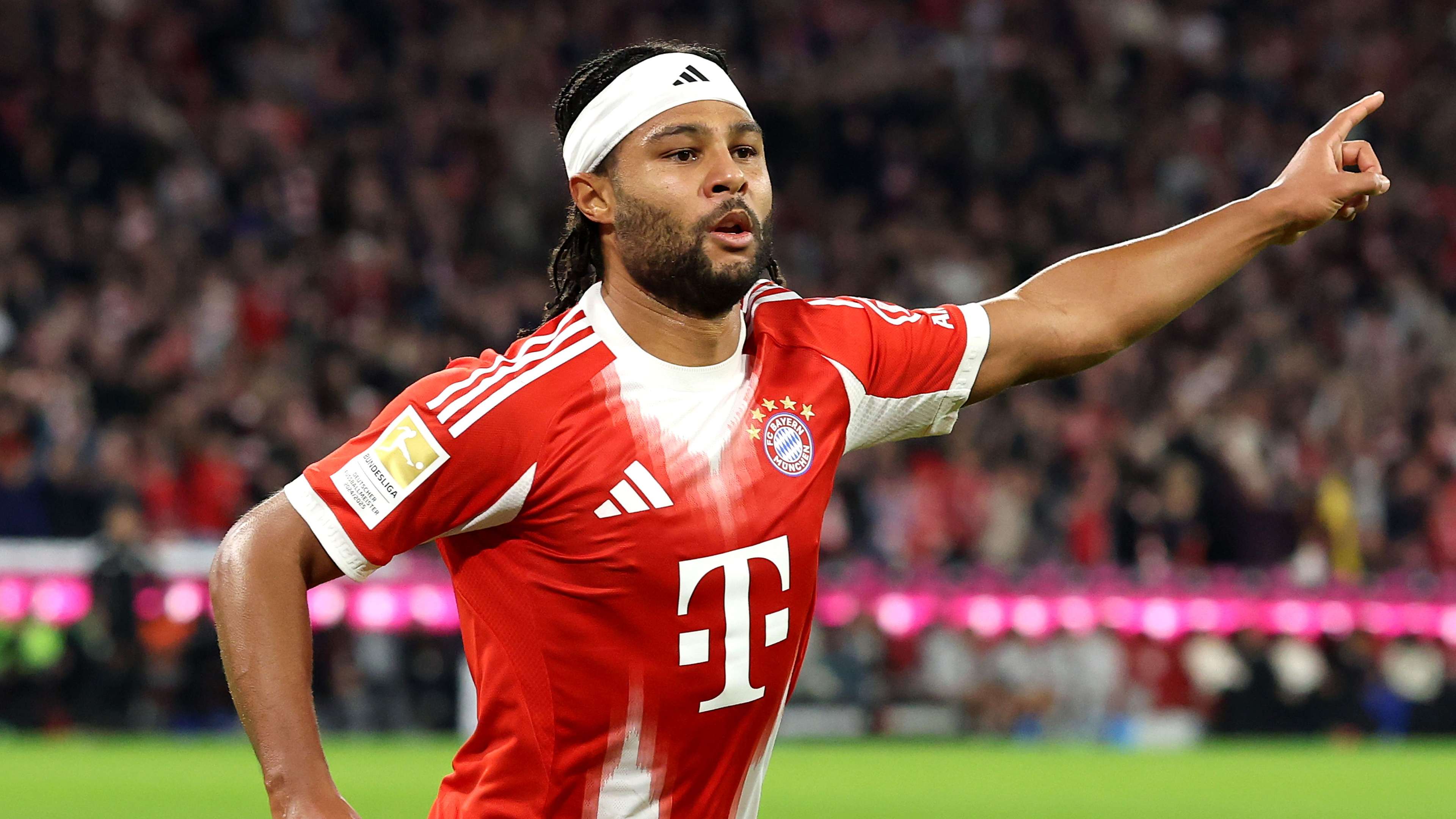 FC Bayern München v Bayer 04 Leverkusen - Bundesliga