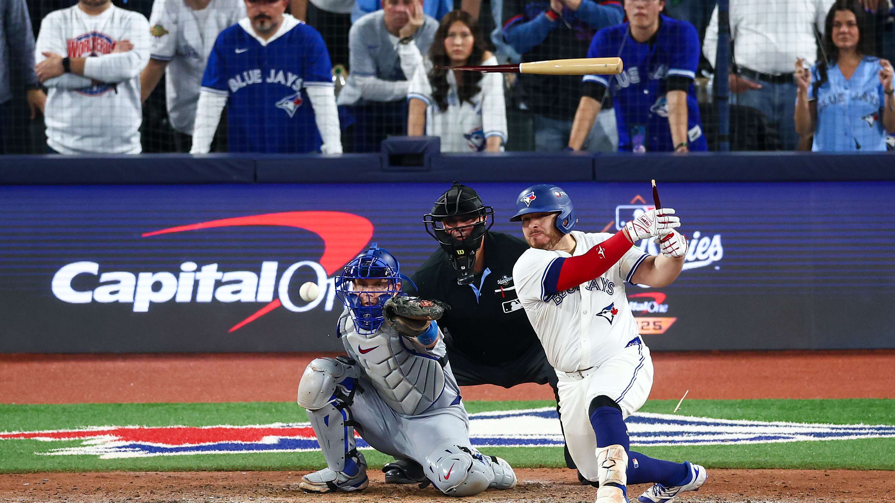 World Series - Los Angeles Dodgers v Toronto Blue Jays - Game Seven