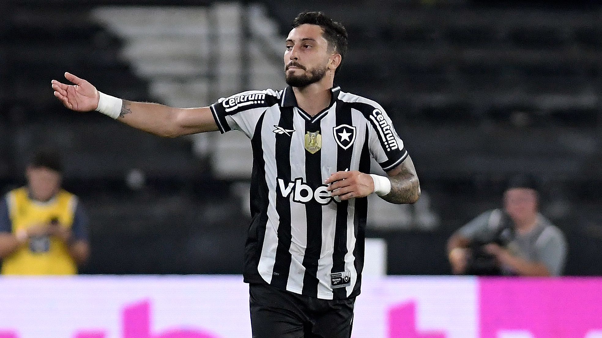 Botafogo v Vasco Da Gama - Brasileirao 2025
