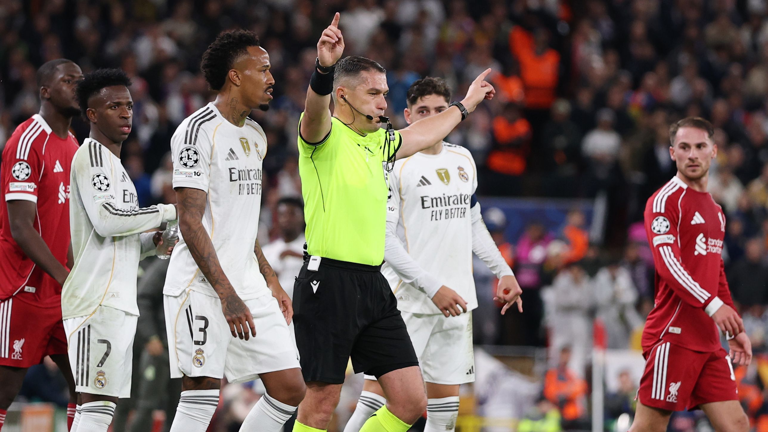 حكم مباراة ليفربول وريال مدريد