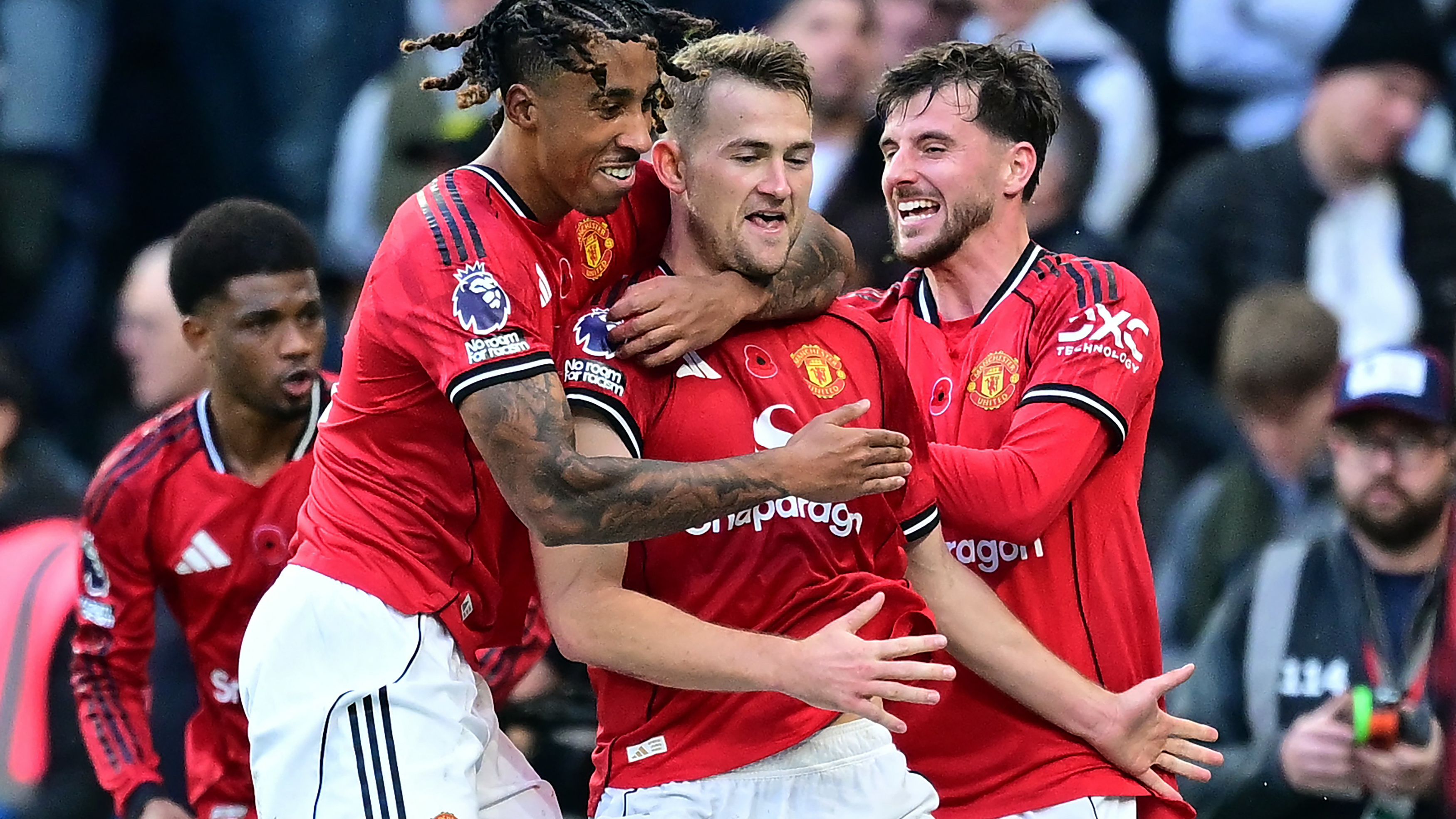 FBL-ENG-PR-TOTTENHAM-MAN UTD