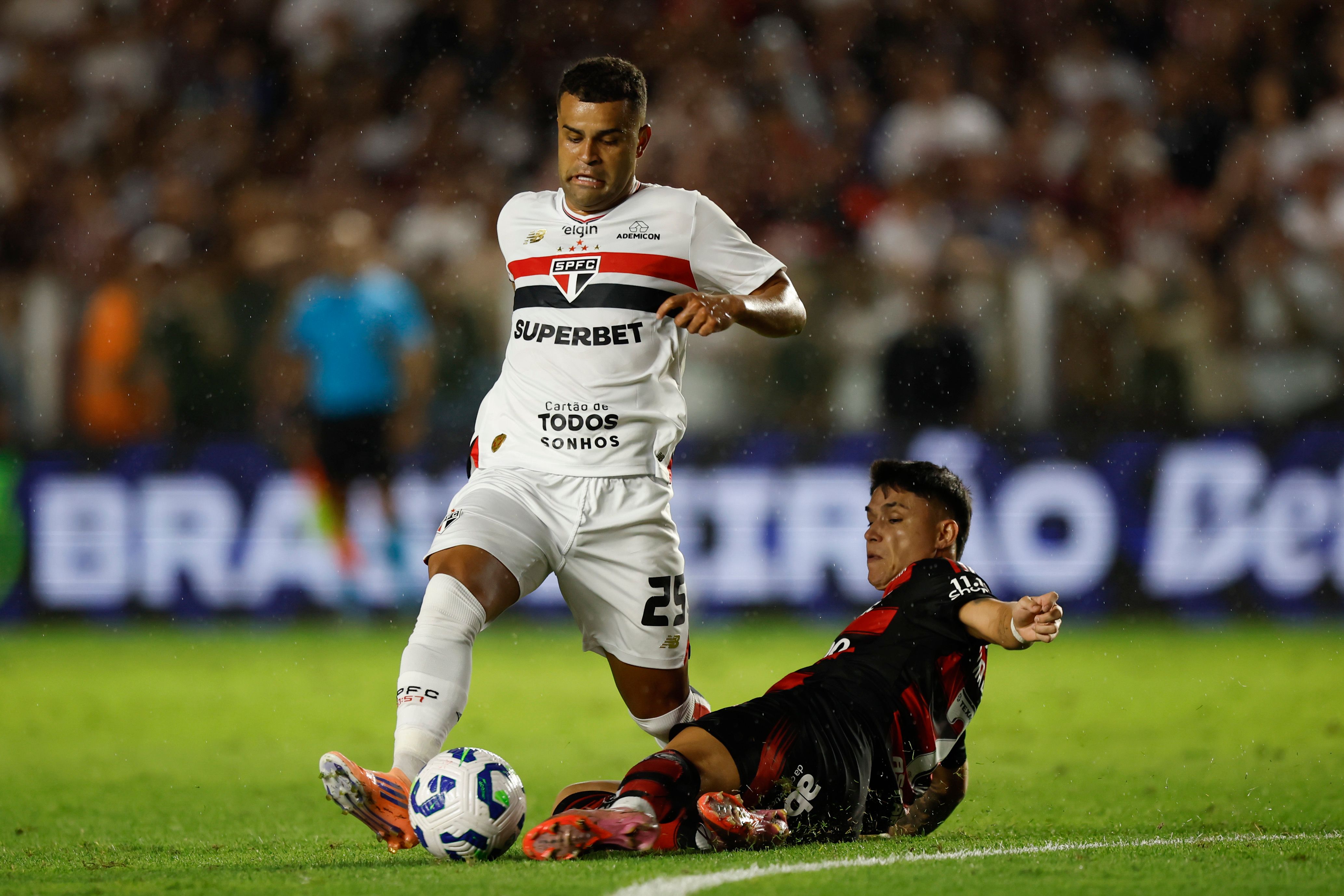 Sao Paulo v Flamengo - Brasileirao 2025