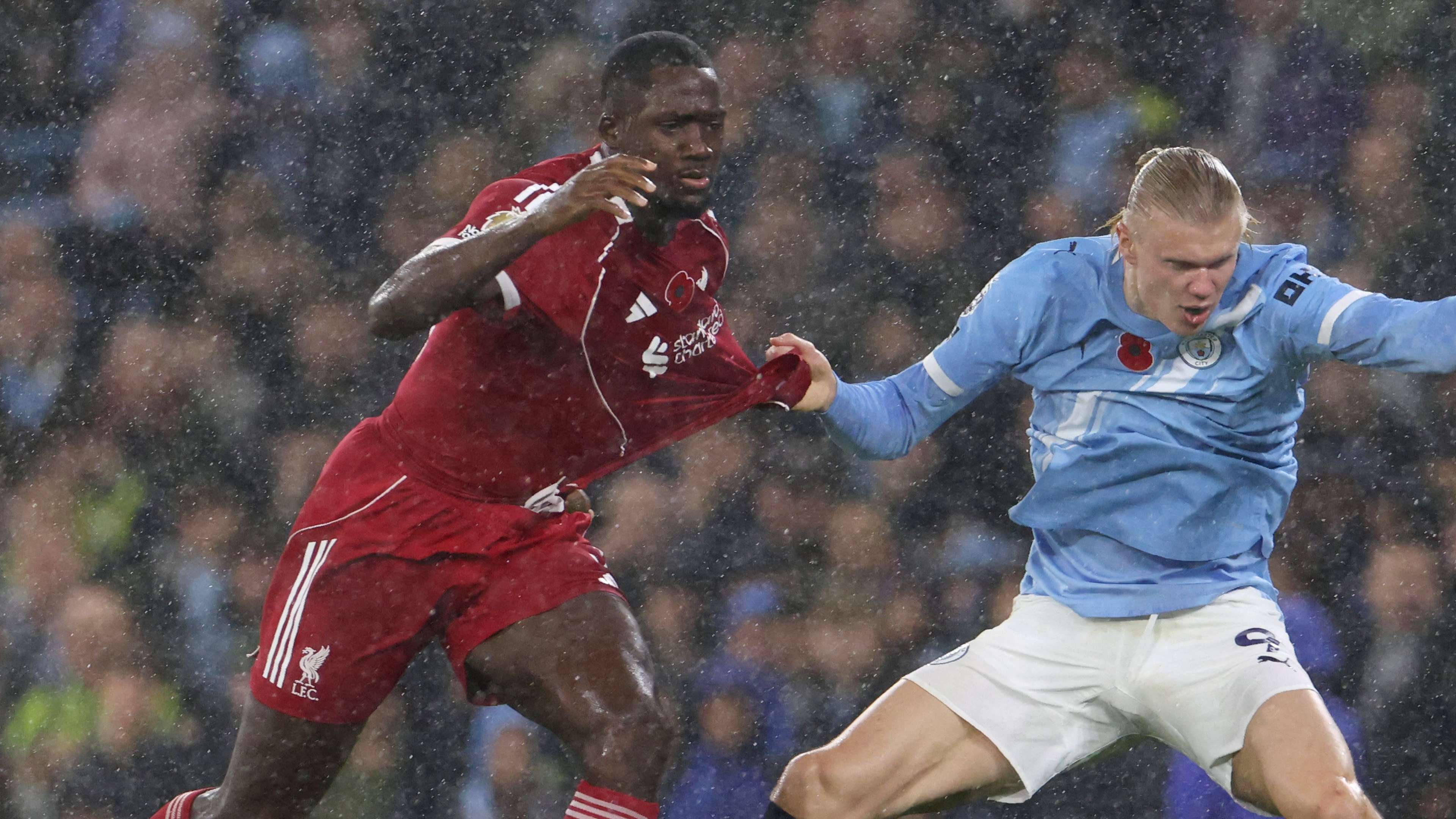 TOPSHOT-FBL-ENG-PR-MAN CITY-LIVERPOOL