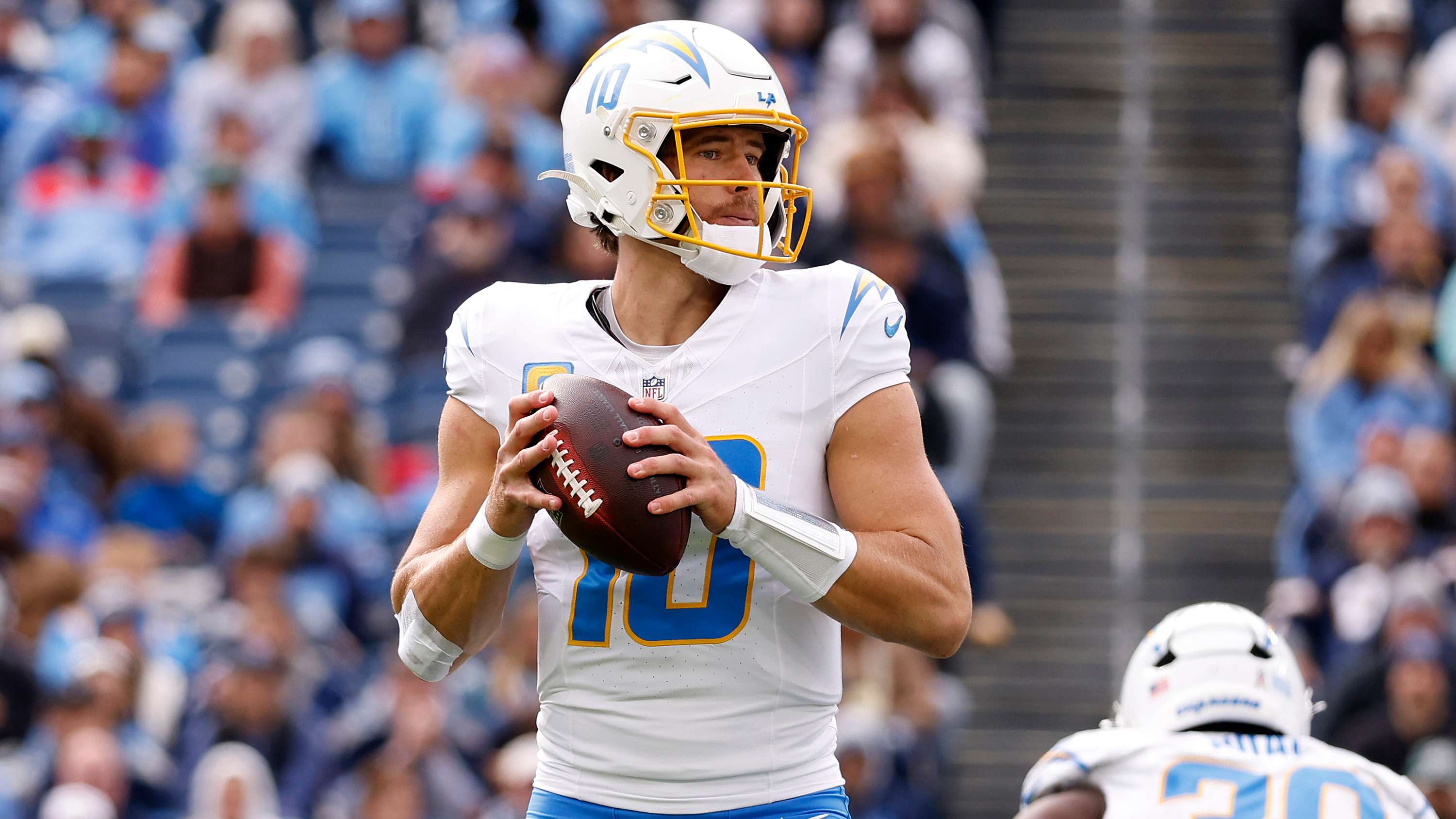 Los Angeles Chargers v Tennessee Titans