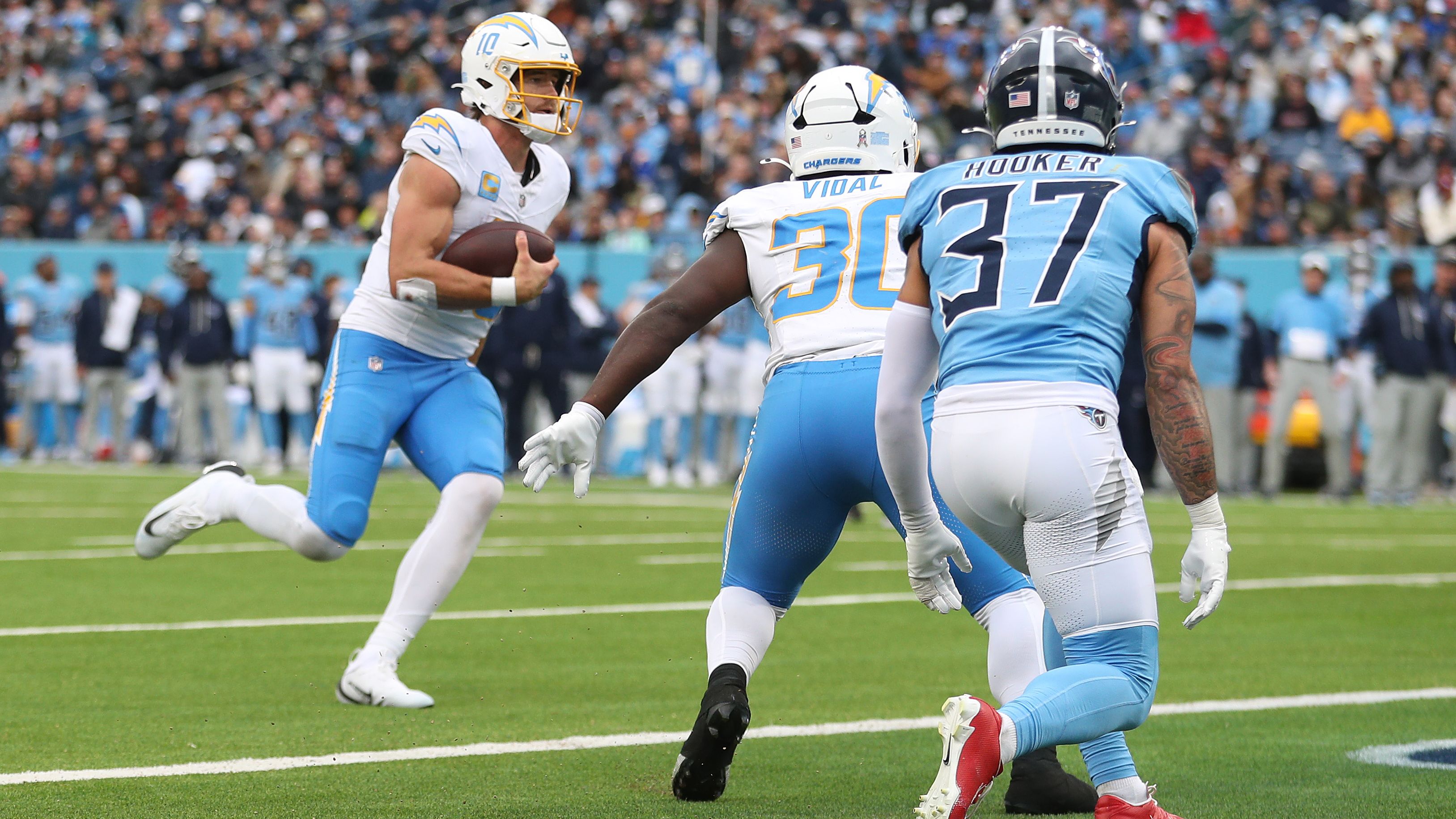 Los Angeles Chargers v Tennessee Titans