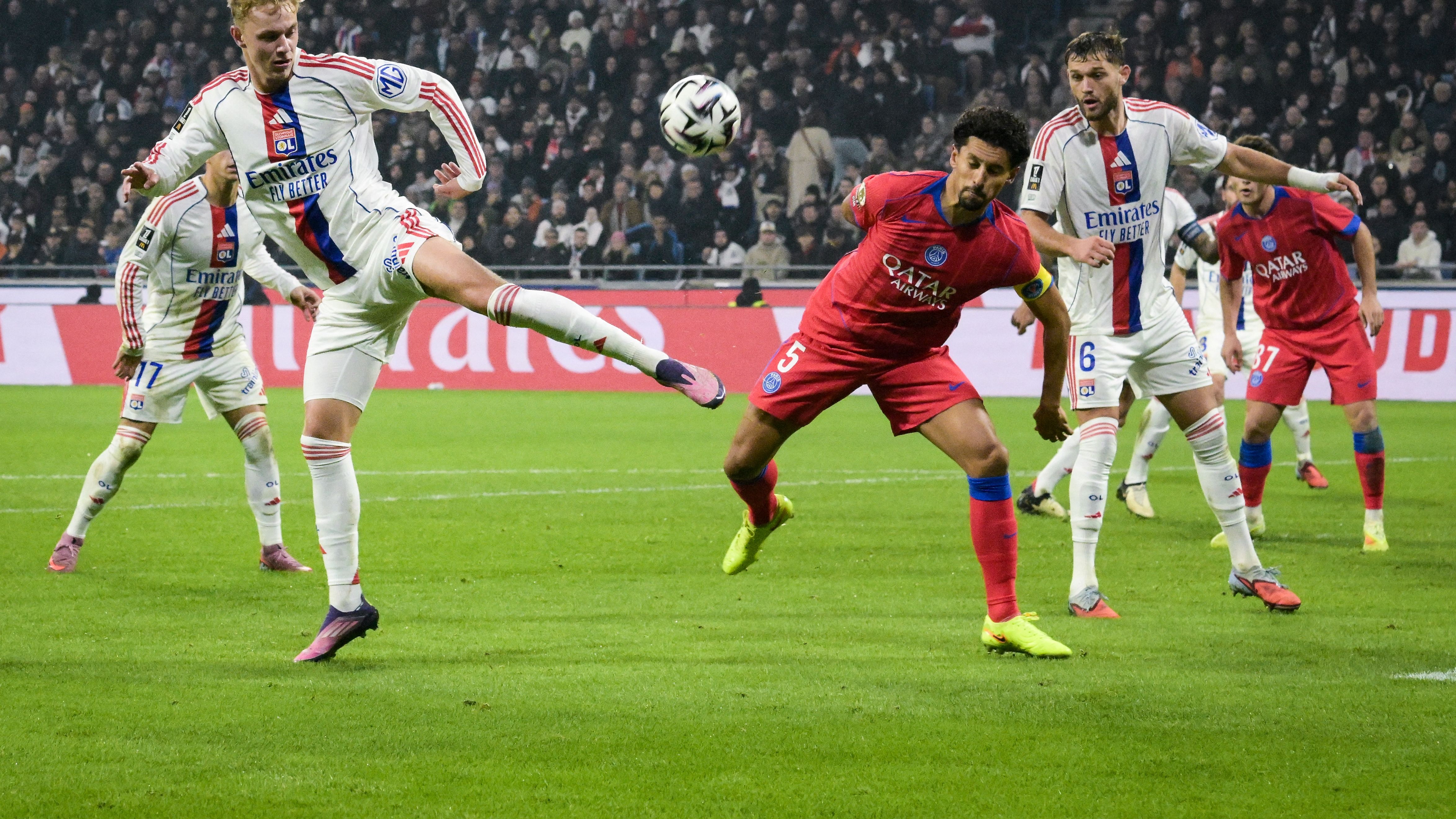 FBL-FRA-LIGUE1-LYON-PSG