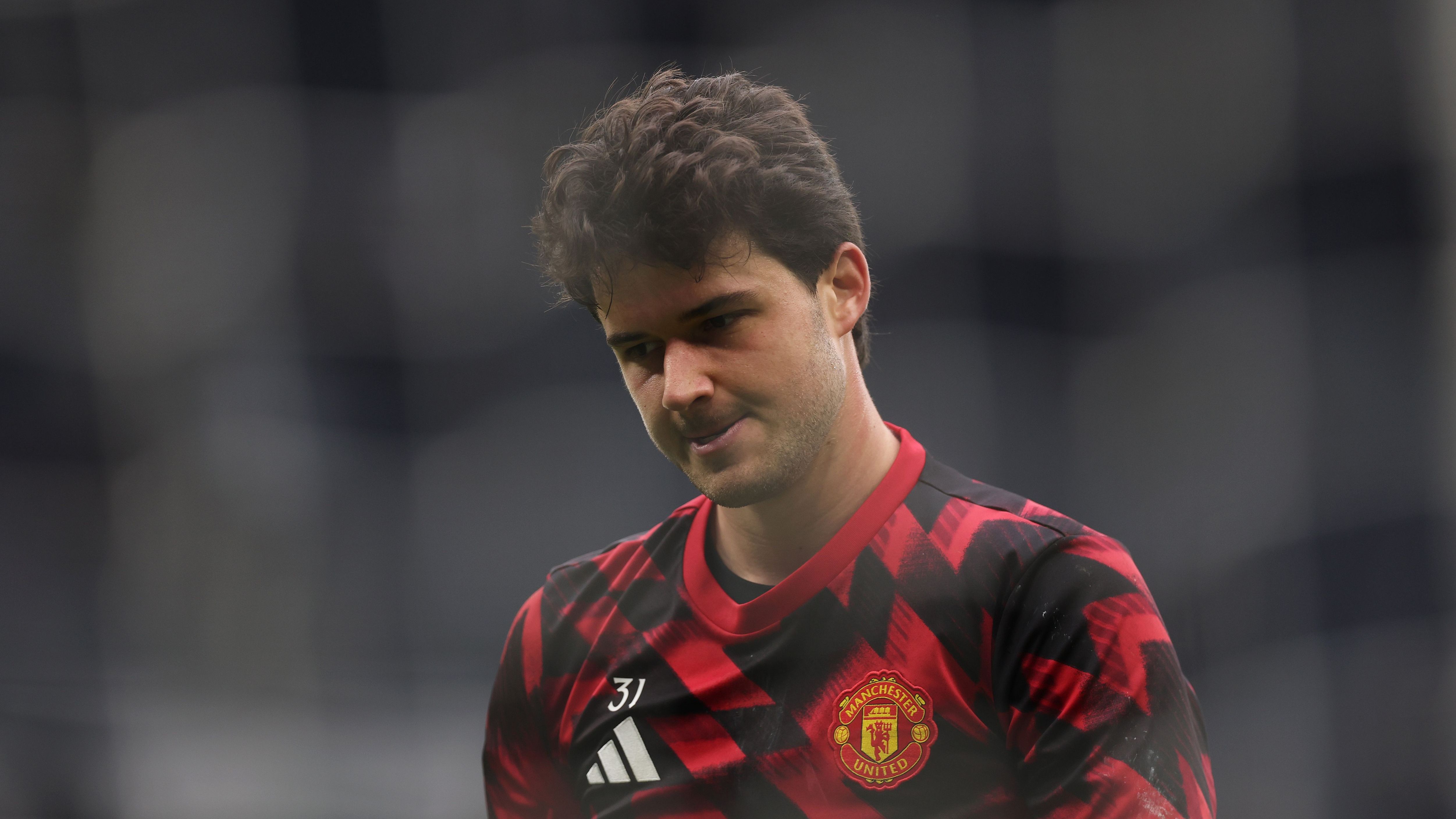 Tottenham Hotspur v Manchester United - Premier League