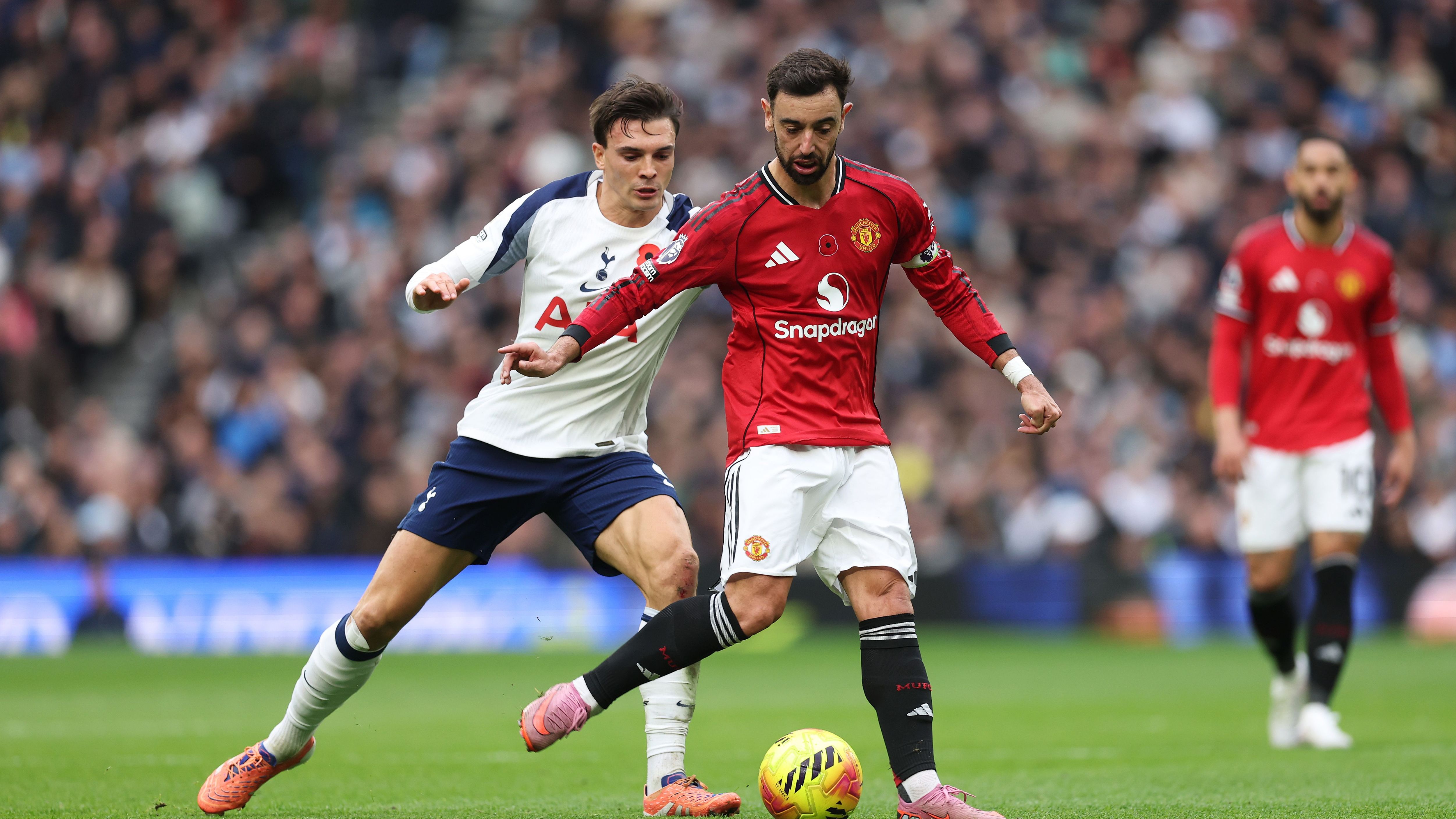 Tottenham Hotspur v Manchester United - Premier League
