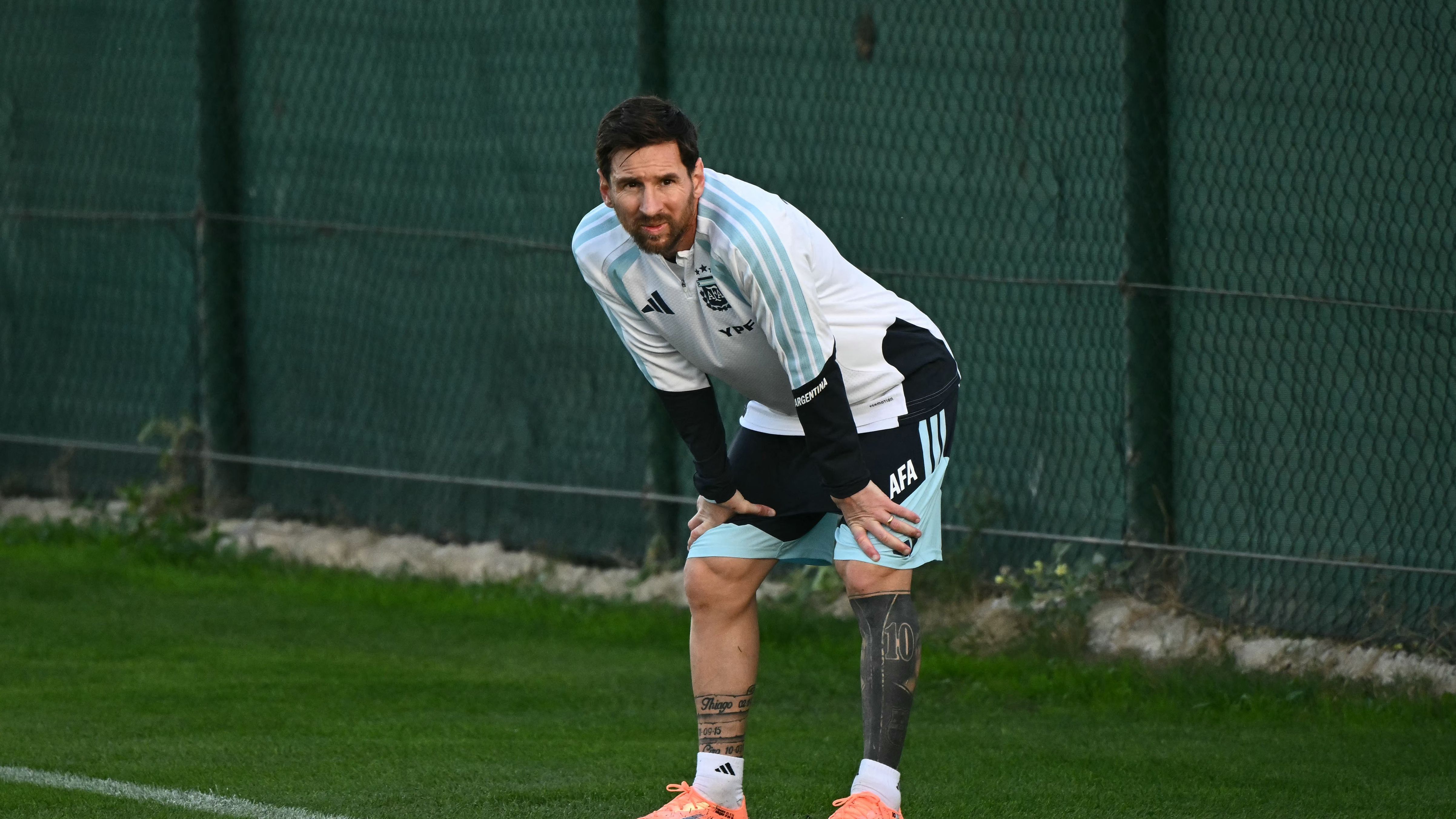TOPSHOT-FBL-ARG-TRAINING-FRIENDLY