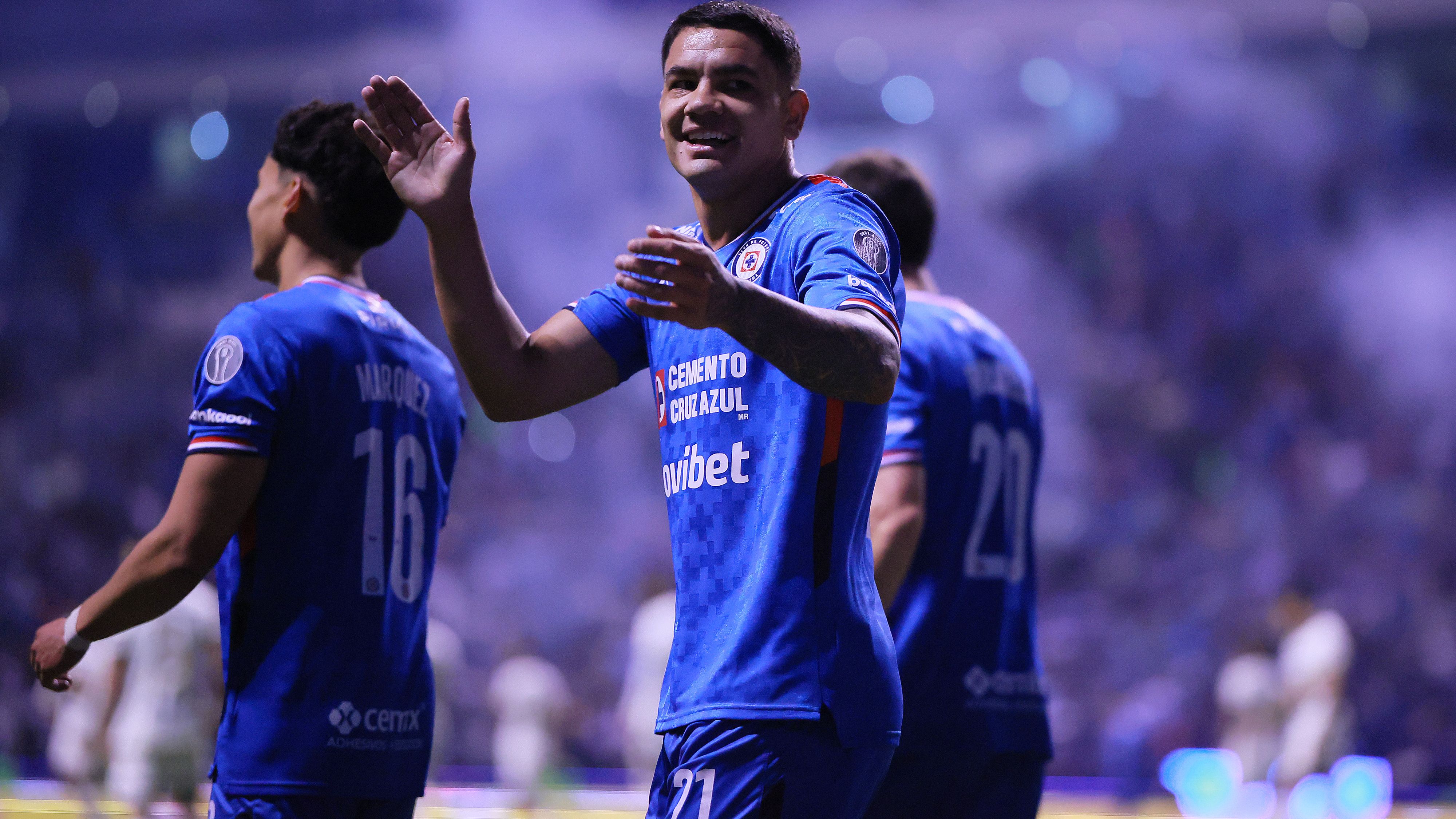 Cruz Azul v Pumas UNAM - Torneo Apertura 2025 Liga MX