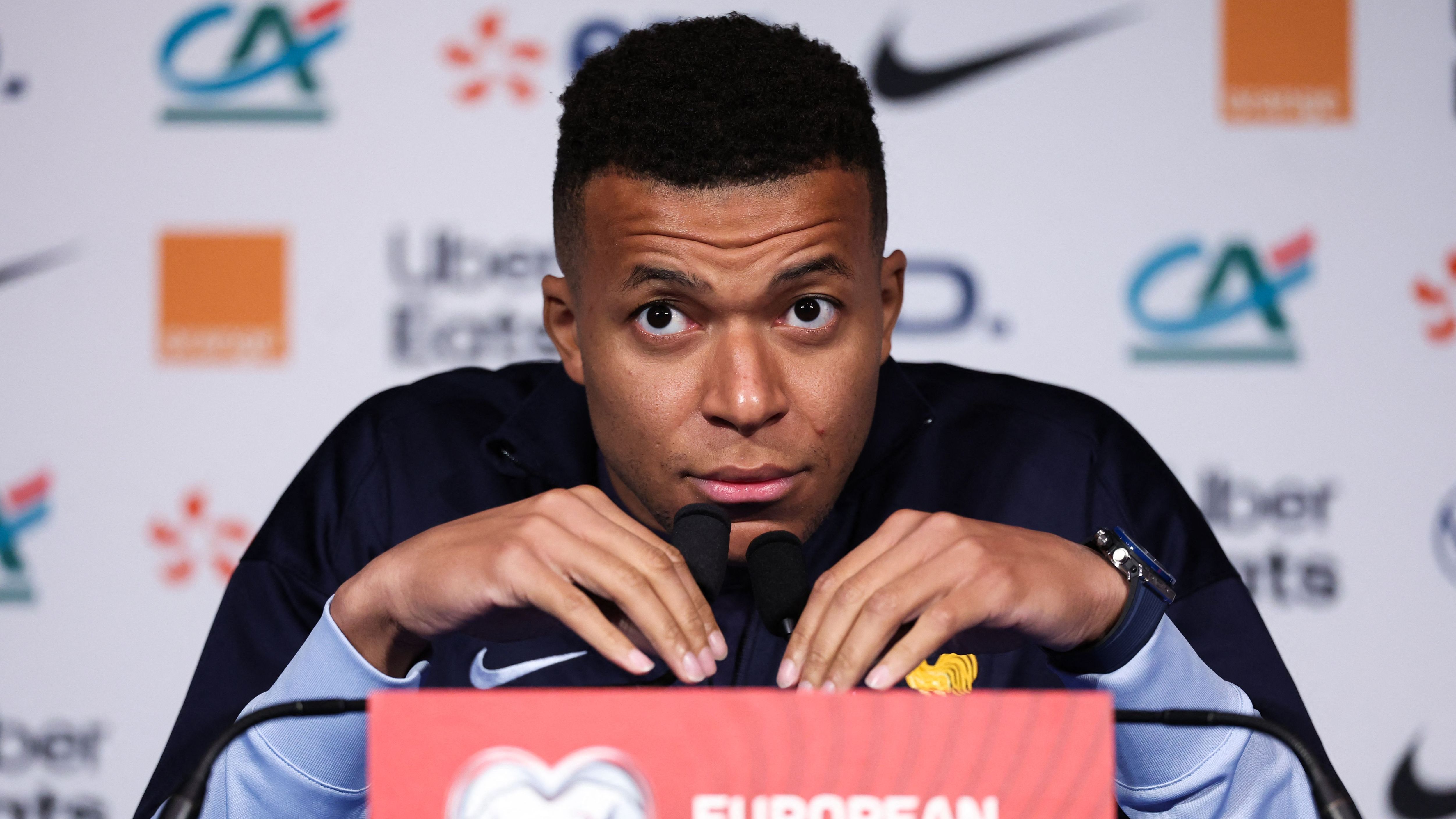 FBL-WC-2026-EUR-QUALIFIERS-FRA-PRESSER