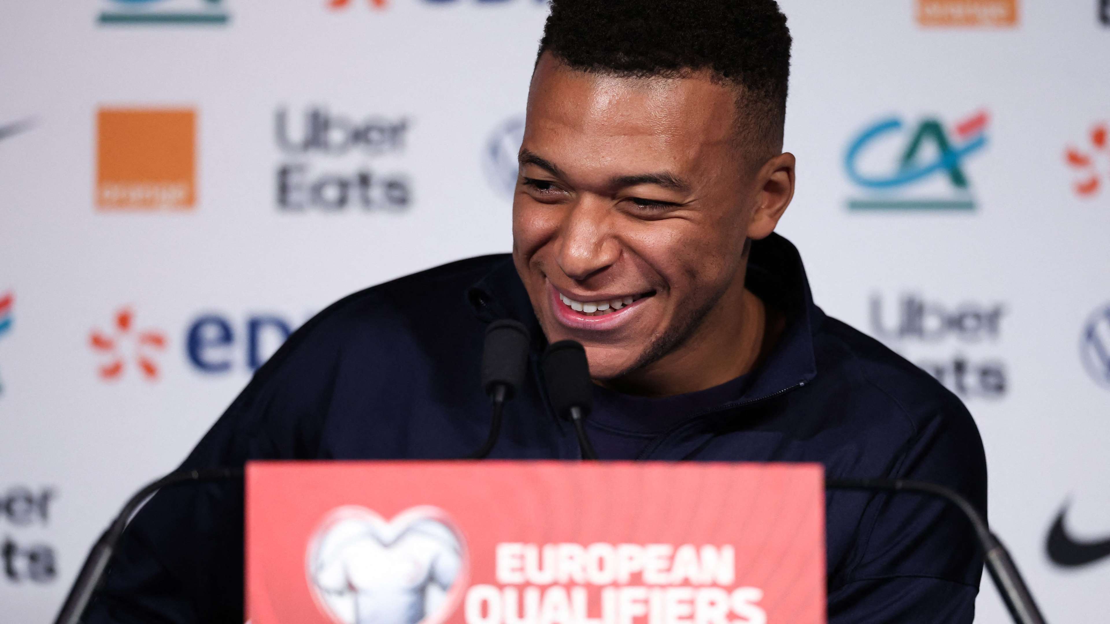 FBL-WC-2026-EUR-QUALIFIERS-FRA-PRESSER