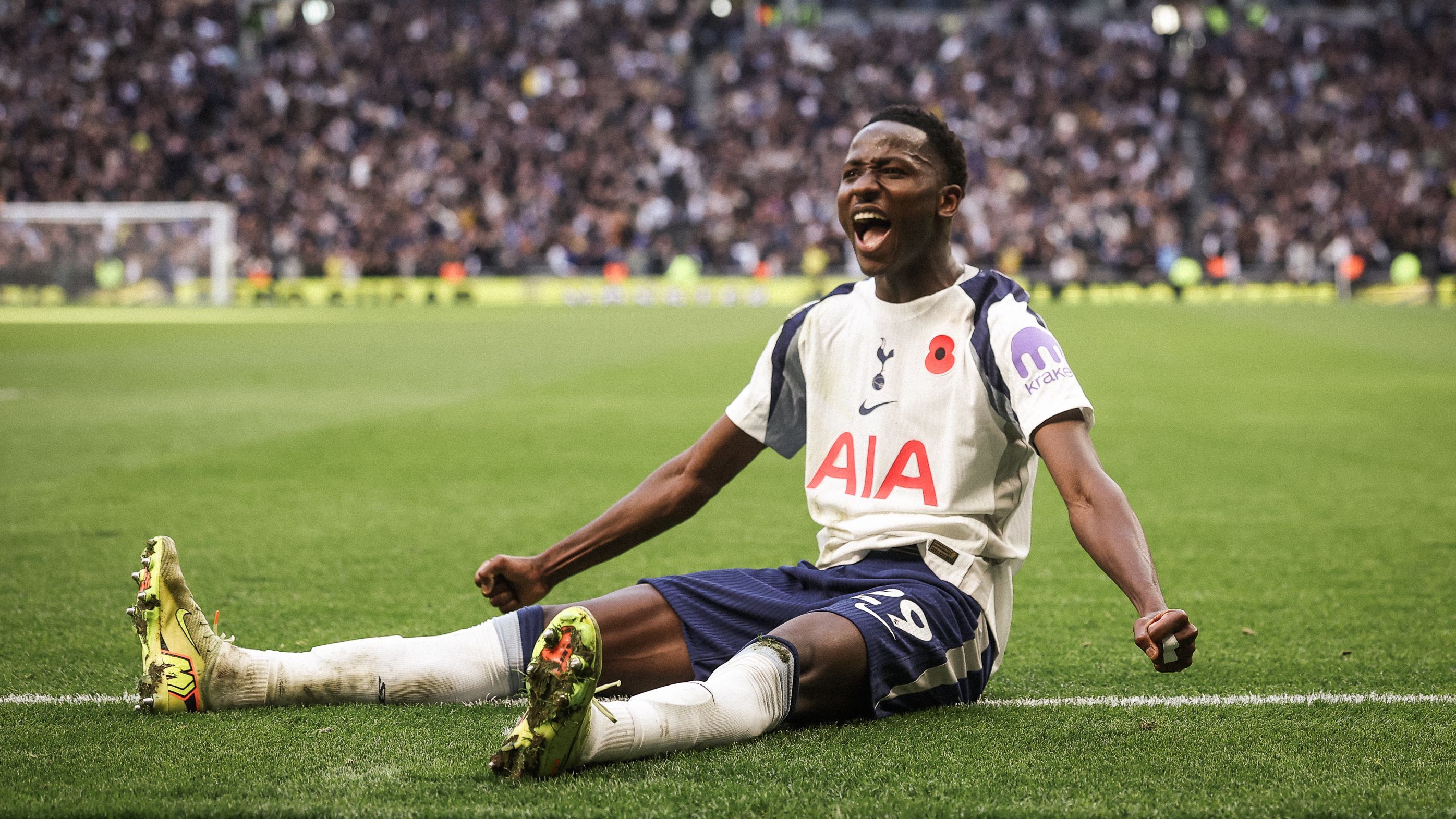 Tottenham Hotspur v Manchester United - Premier League