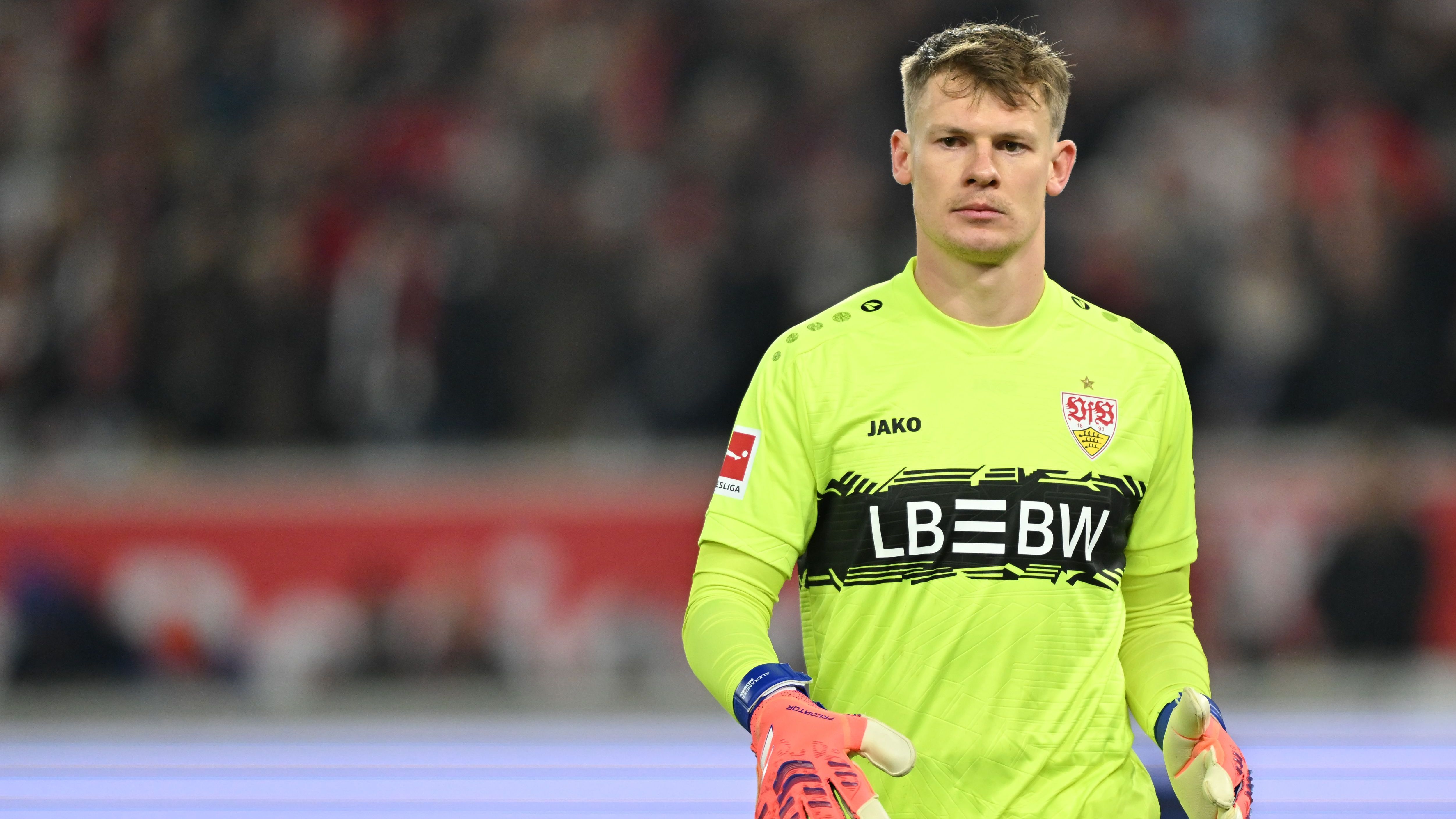 VfB Stuttgart v FC Augsburg - Bundesliga