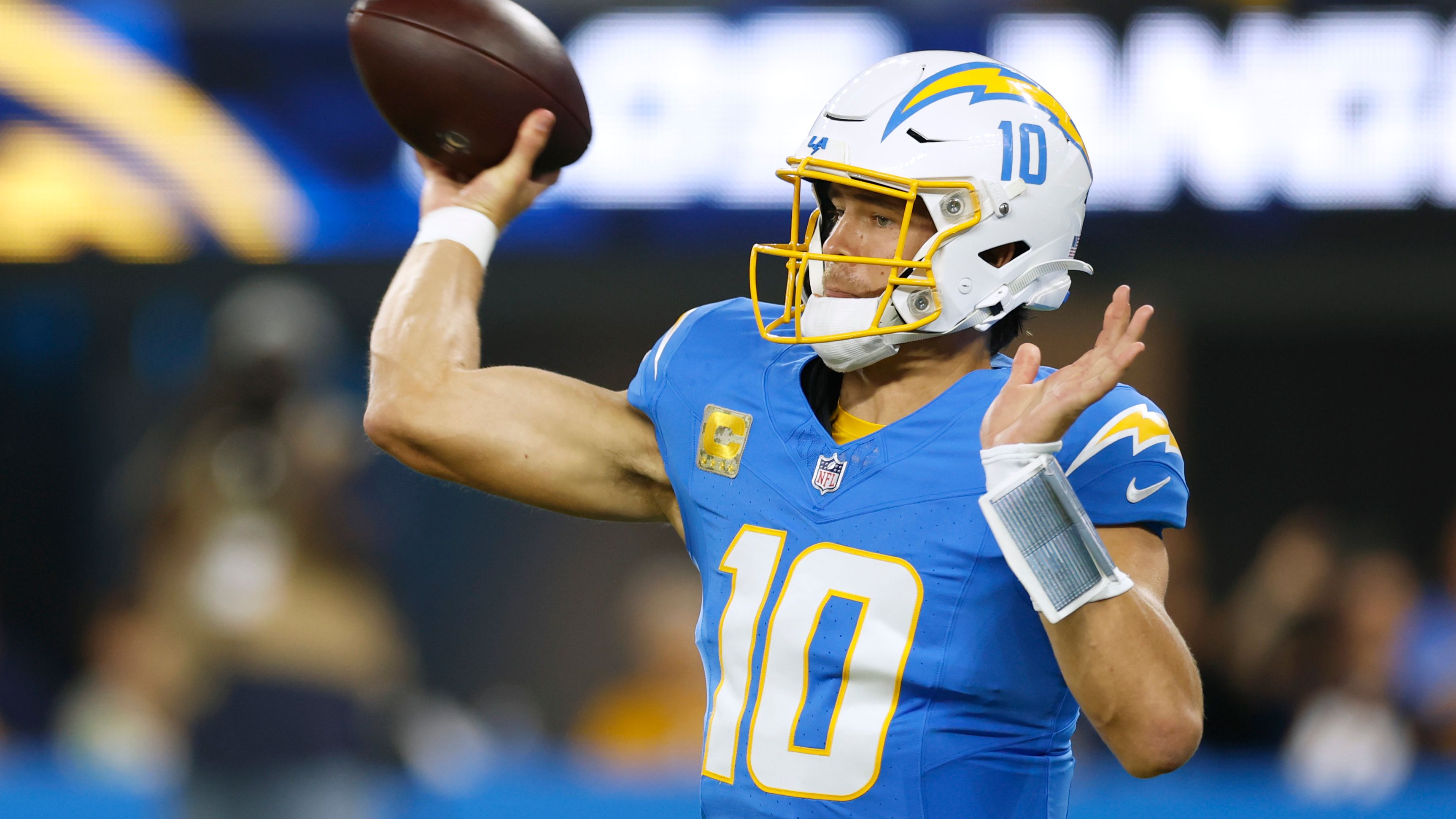 Pittsburgh Steelers v Los Angeles Chargers - NFL 2025