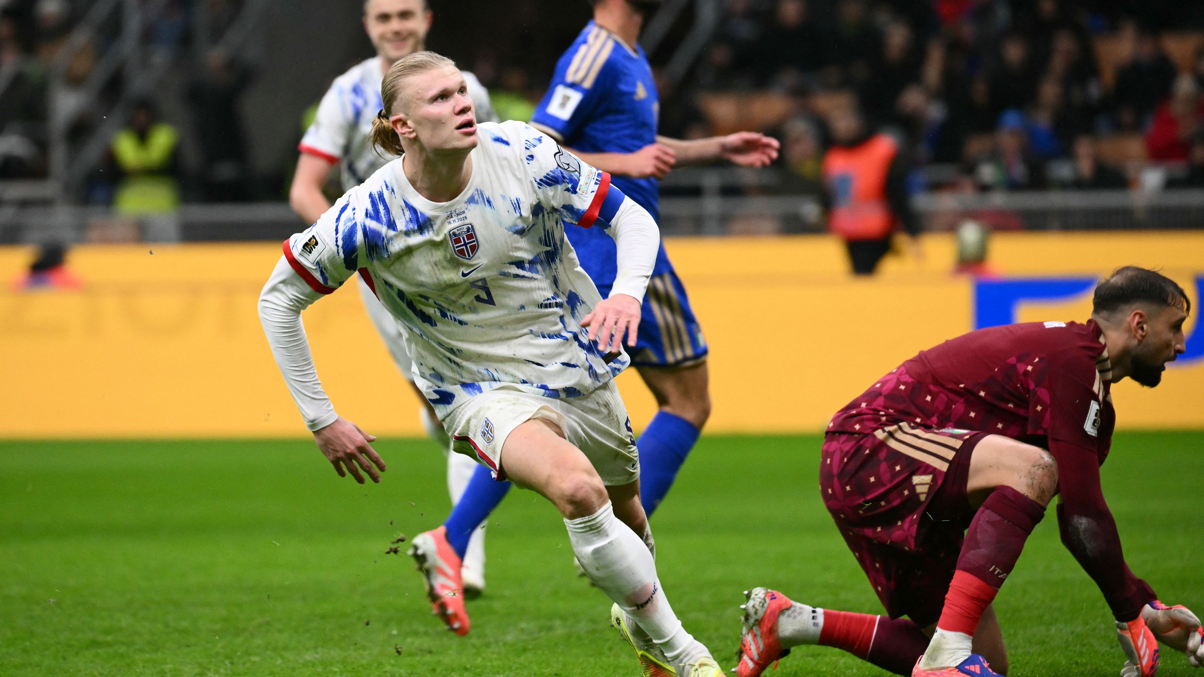 FBL-WC-2026-EUR-QUALIFYERS-ITALY-NORWAY