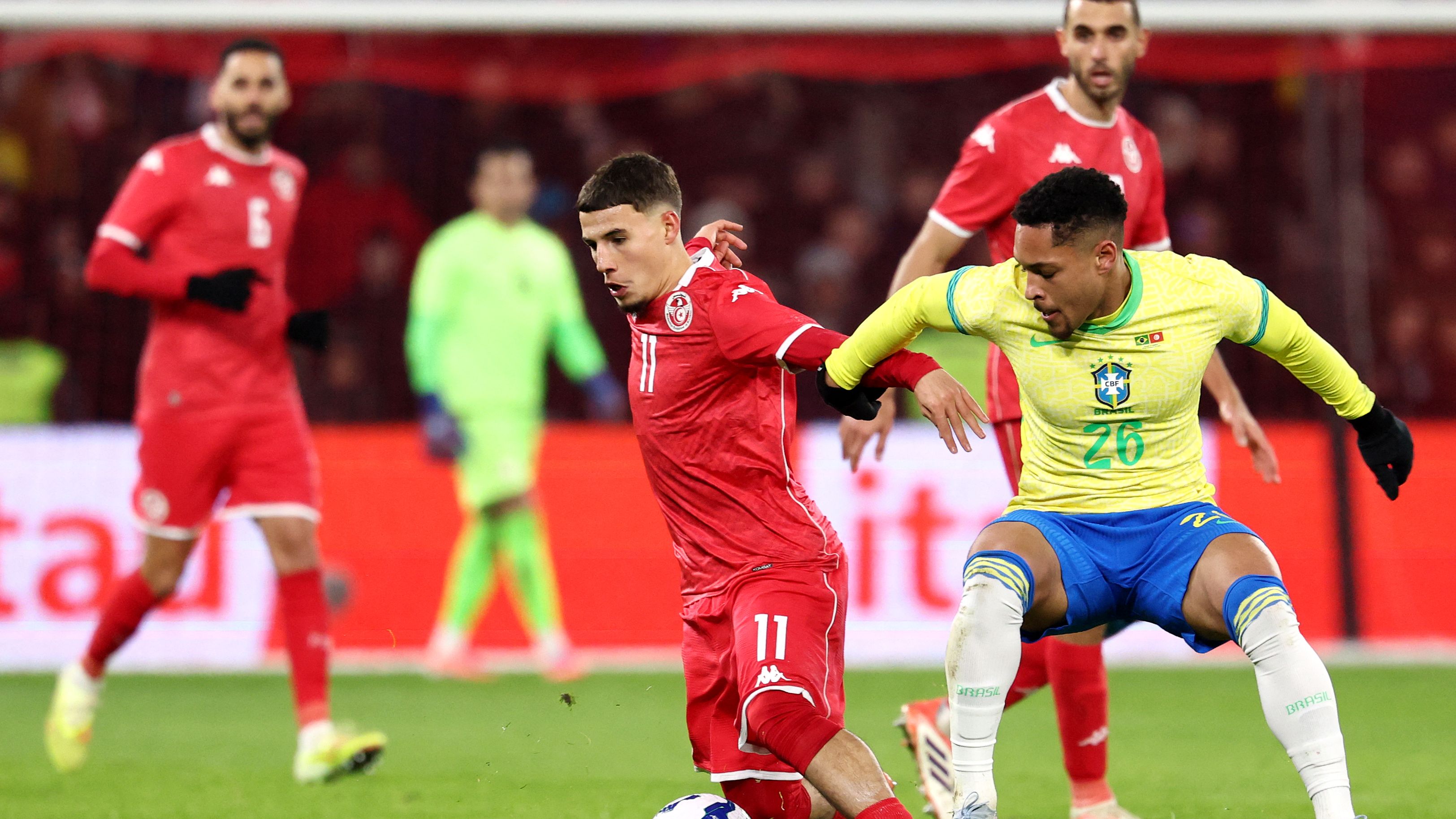 FBL-BRA-TUN-FRIENDLY