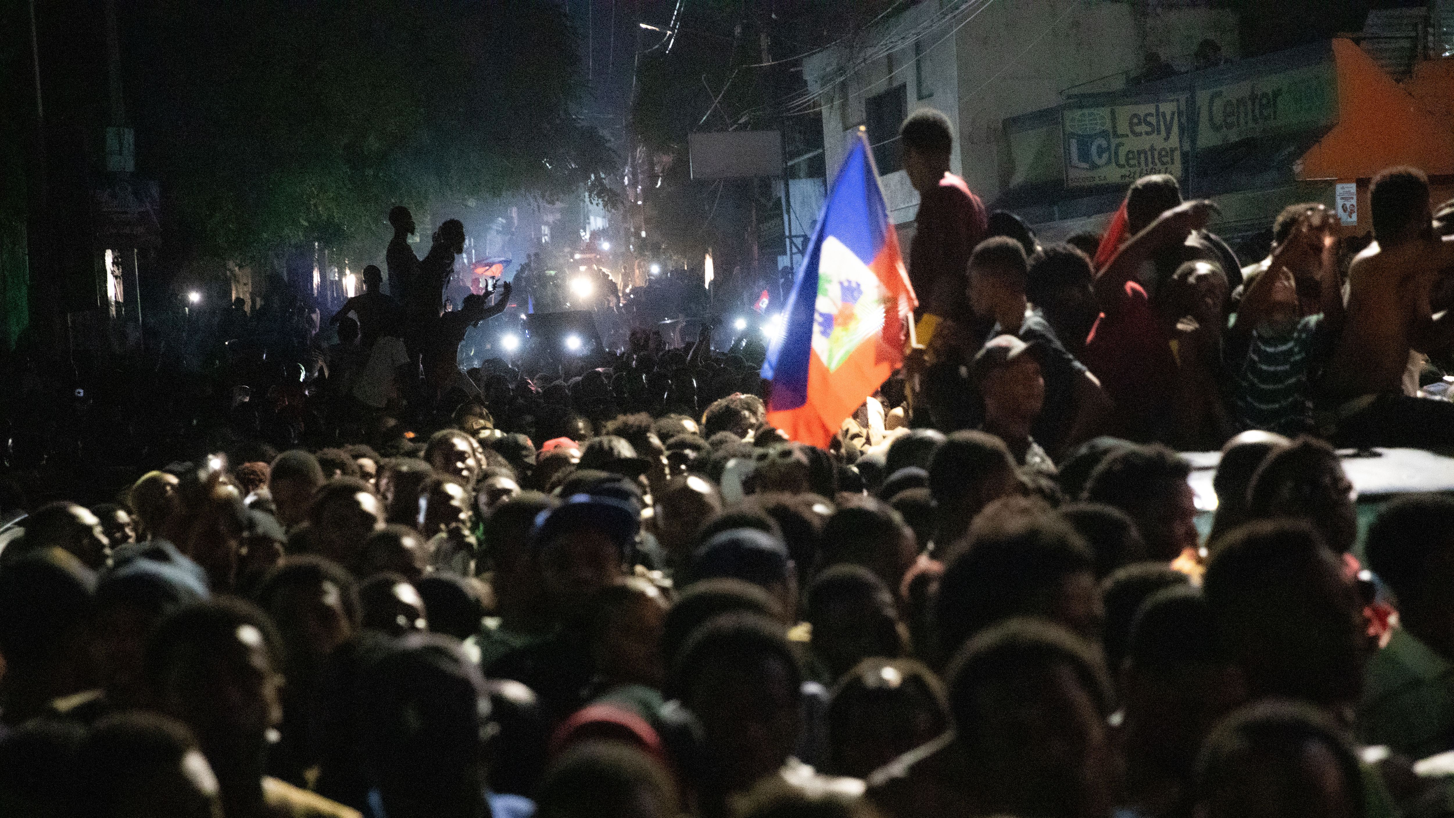 FBL-HAITI-WORLD CUP-CELEBRATIONS-FANS