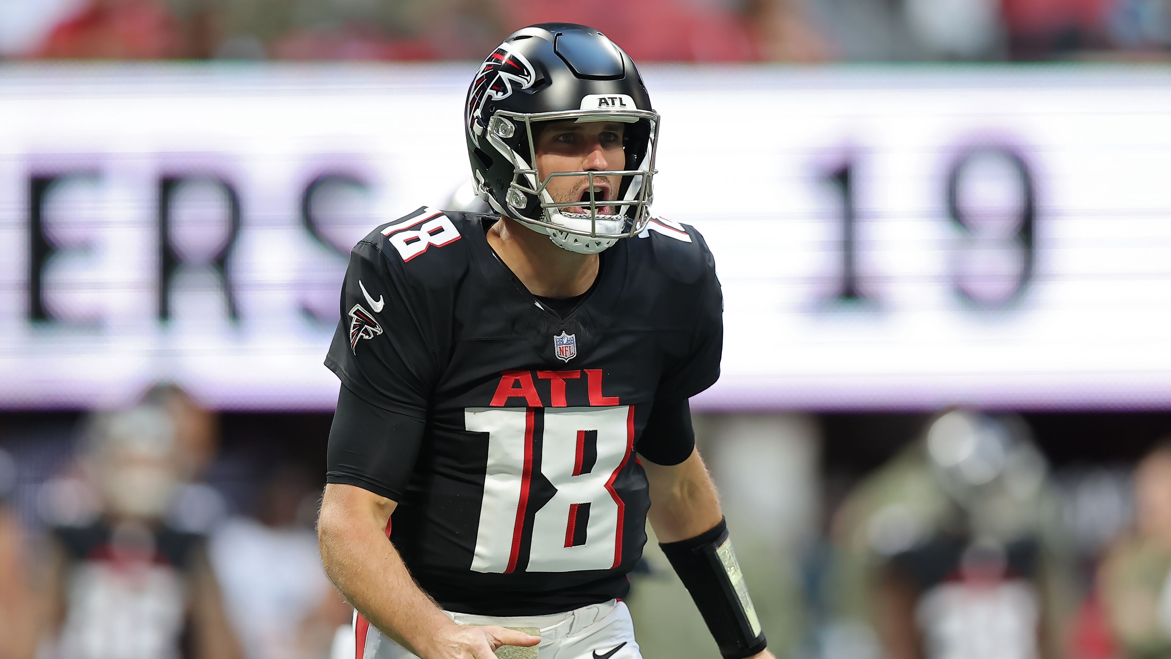 Carolina Panthers v Atlanta Falcons - NFL 2025