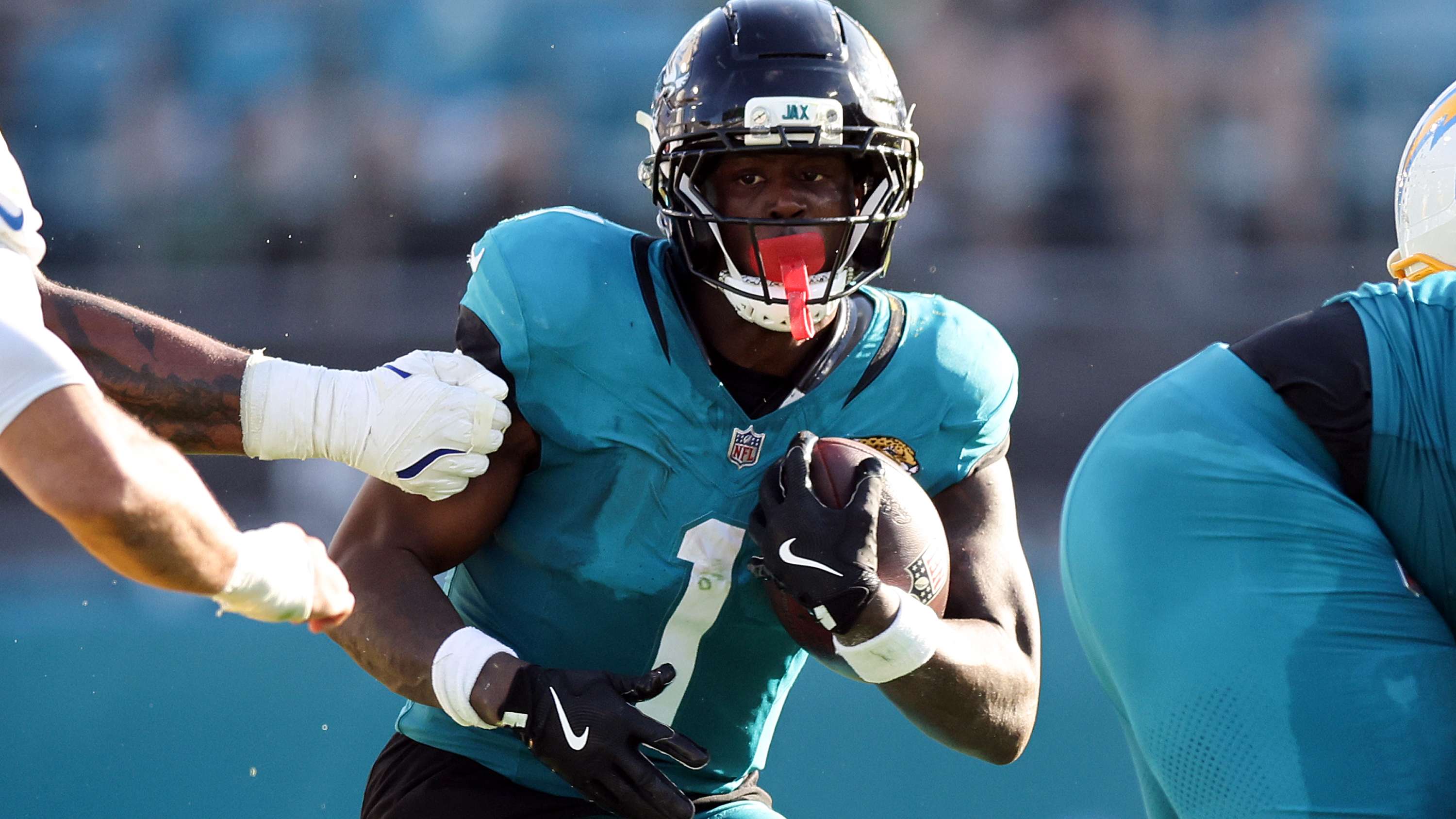 Los Angeles Chargers v Jacksonville Jaguars - NFL 2025