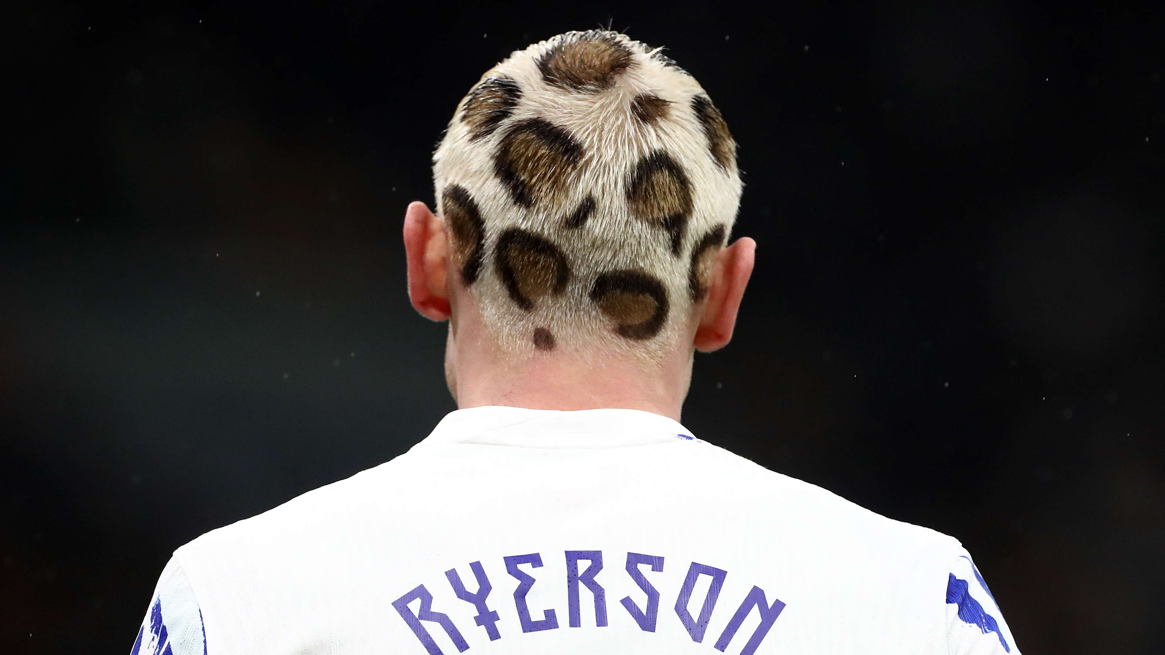 Erling Haaland's Norway team-mate emulates NBA legend Dennis Rodman with outrageous look for World Cup qualifier with Italy | Goal.com