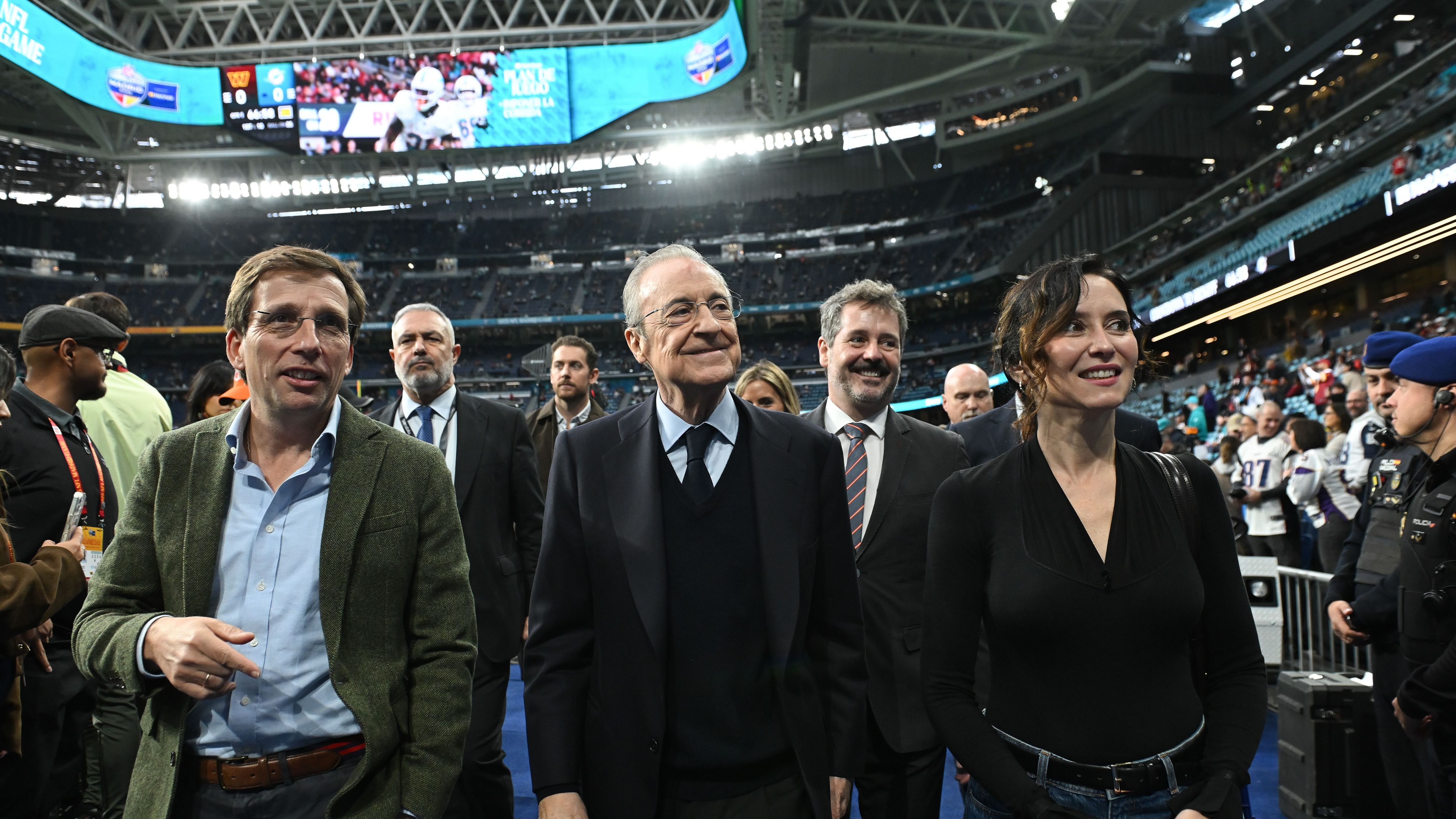 Washington Commanders v Miami Dolphins - NFL 2025