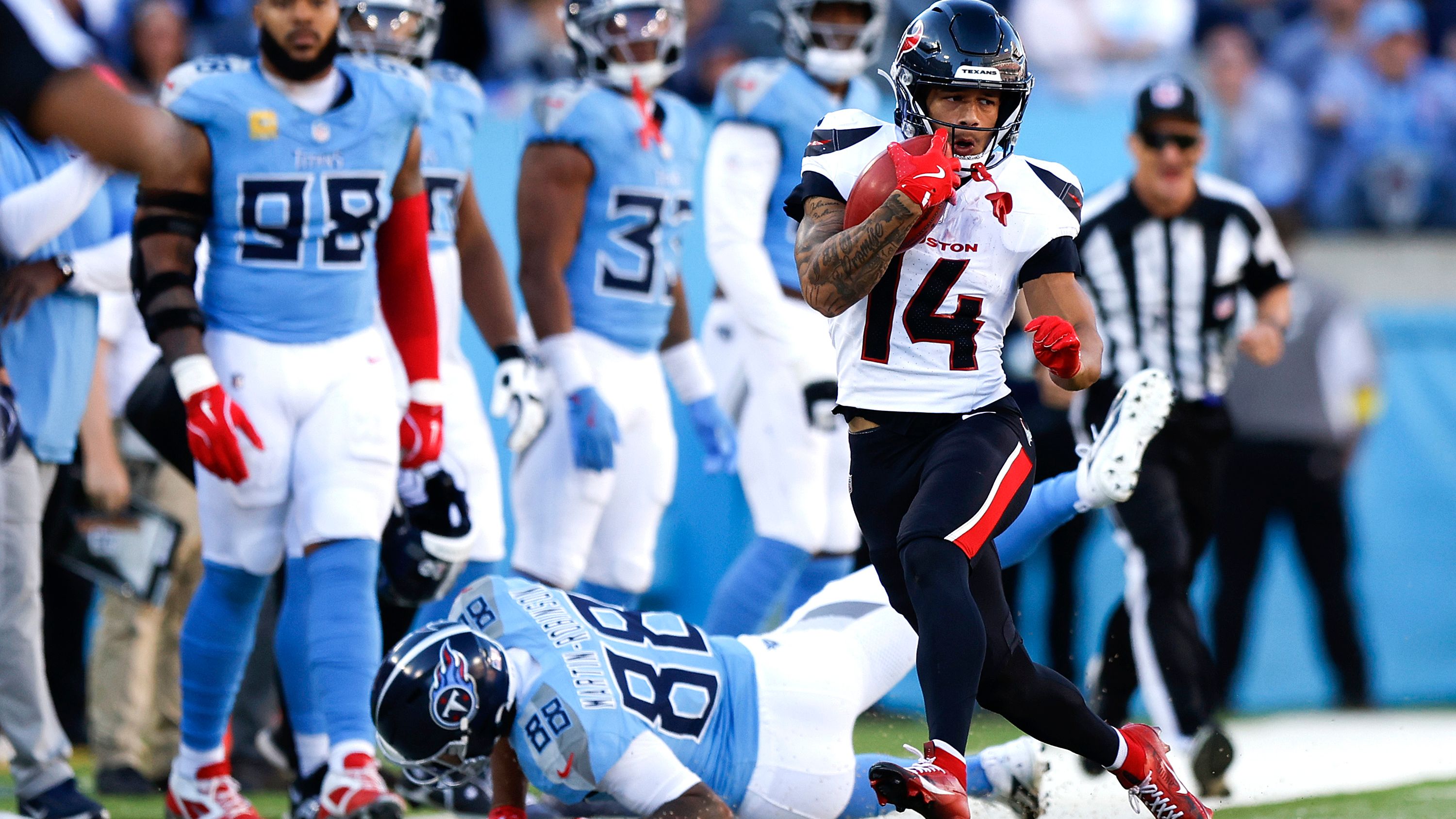 Houston Texans v Tennessee Titans - NFL 2025