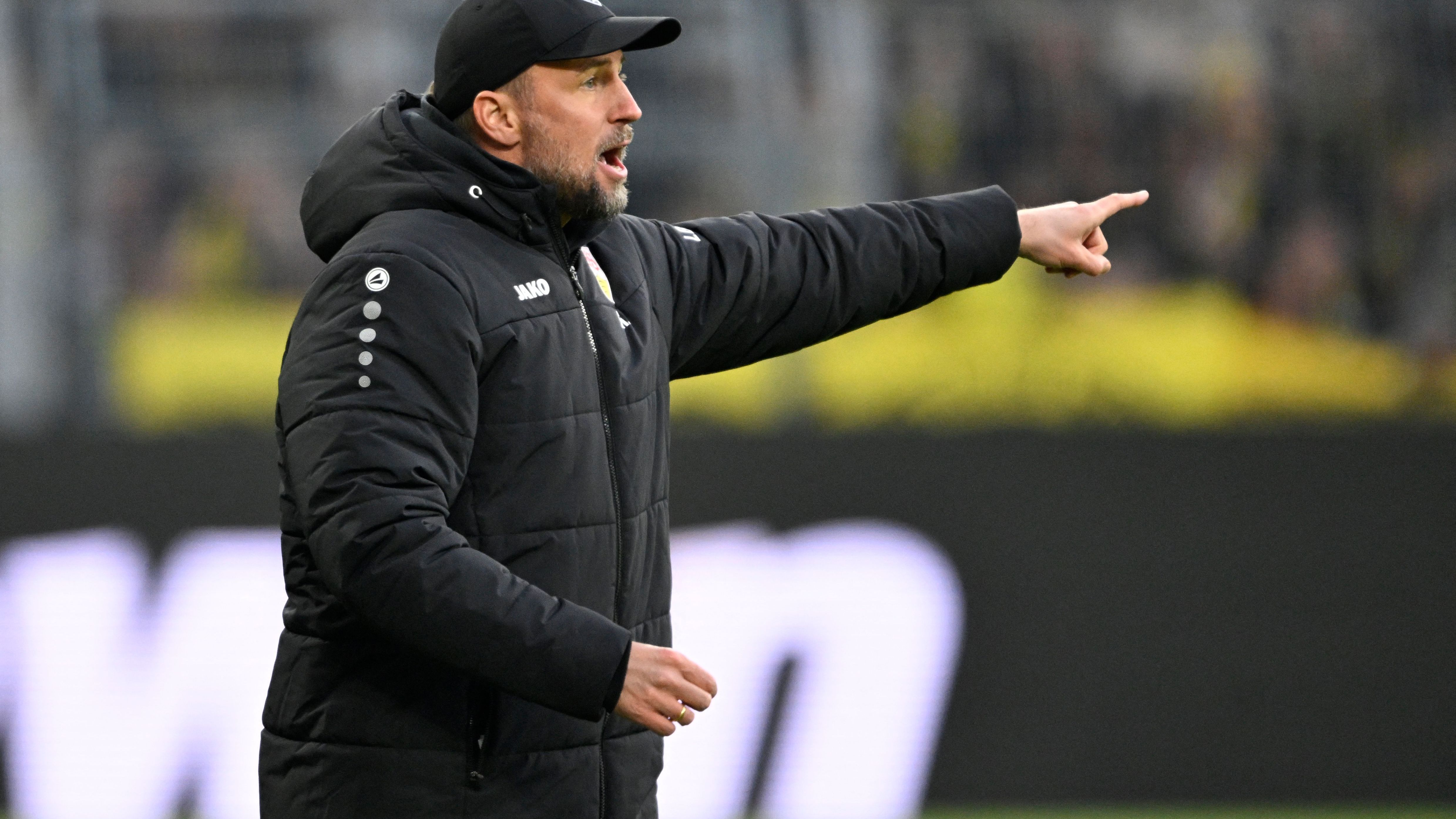 FBL-GER-BUNDESLIGA-DORTMUND-STUTTGART