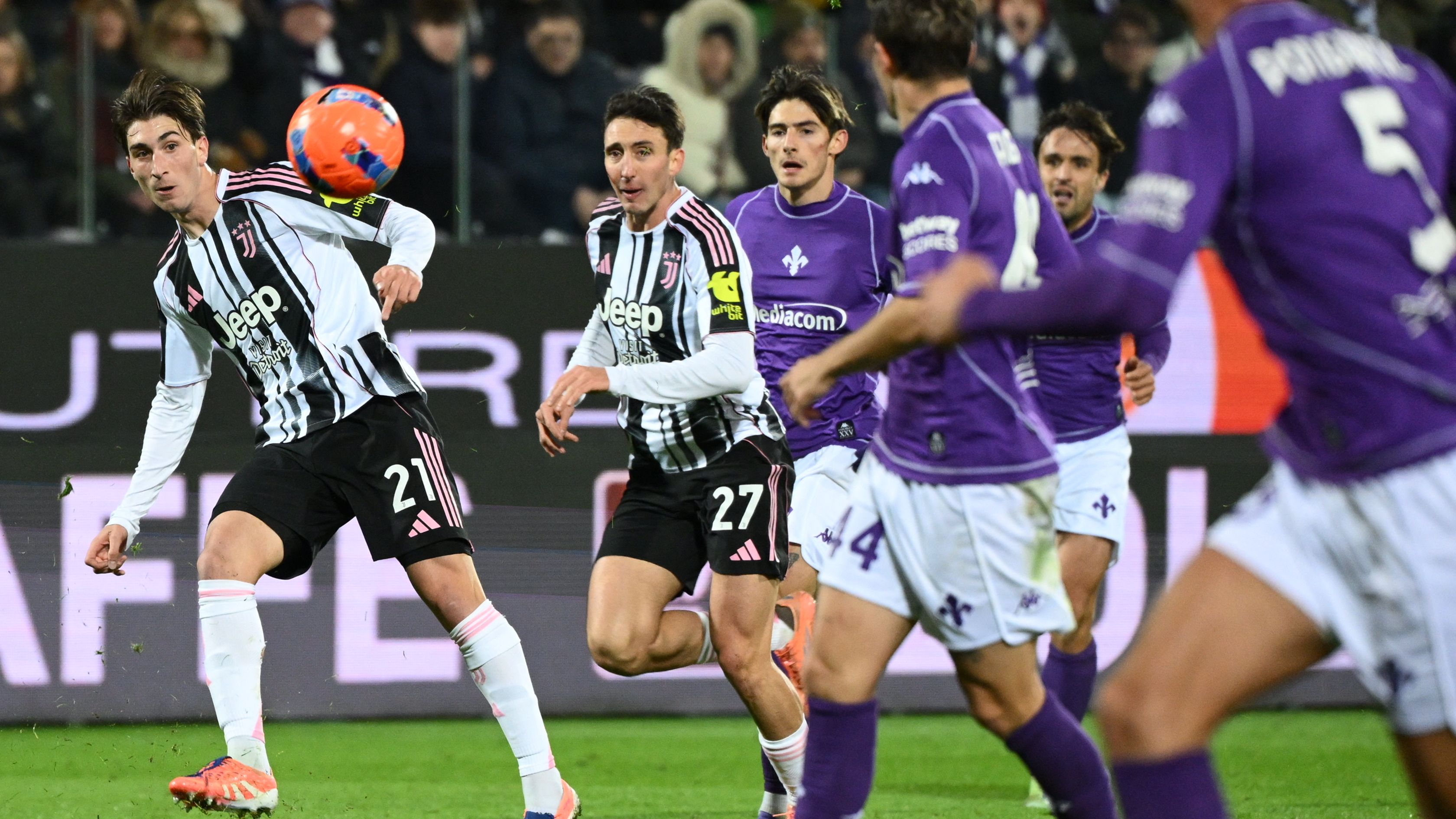 FBL-ITA-SERIEA-FIORENTINA-JUVENTUS