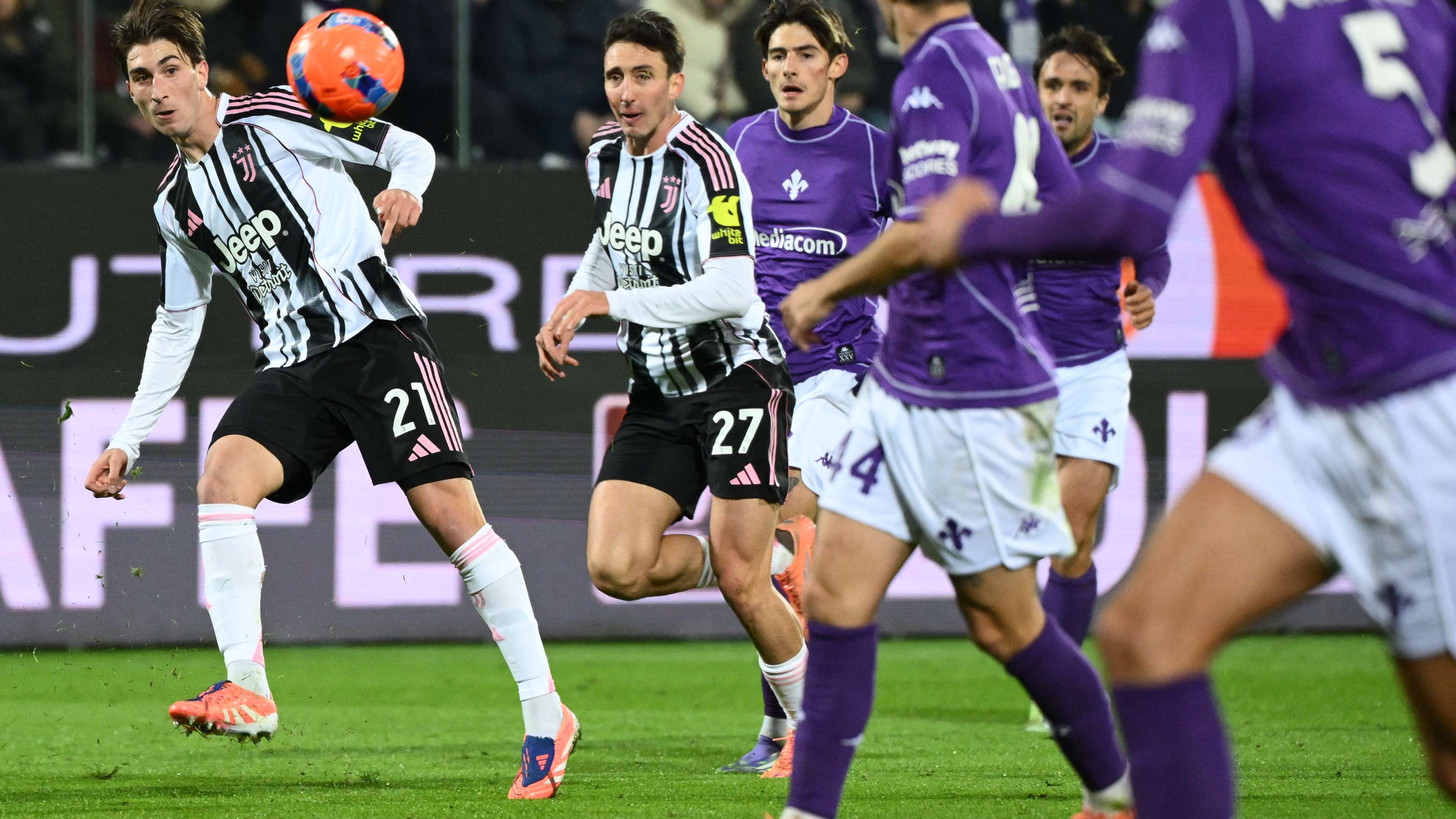 FBL-ITA-SERIEA-FIORENTINA-JUVENTUS