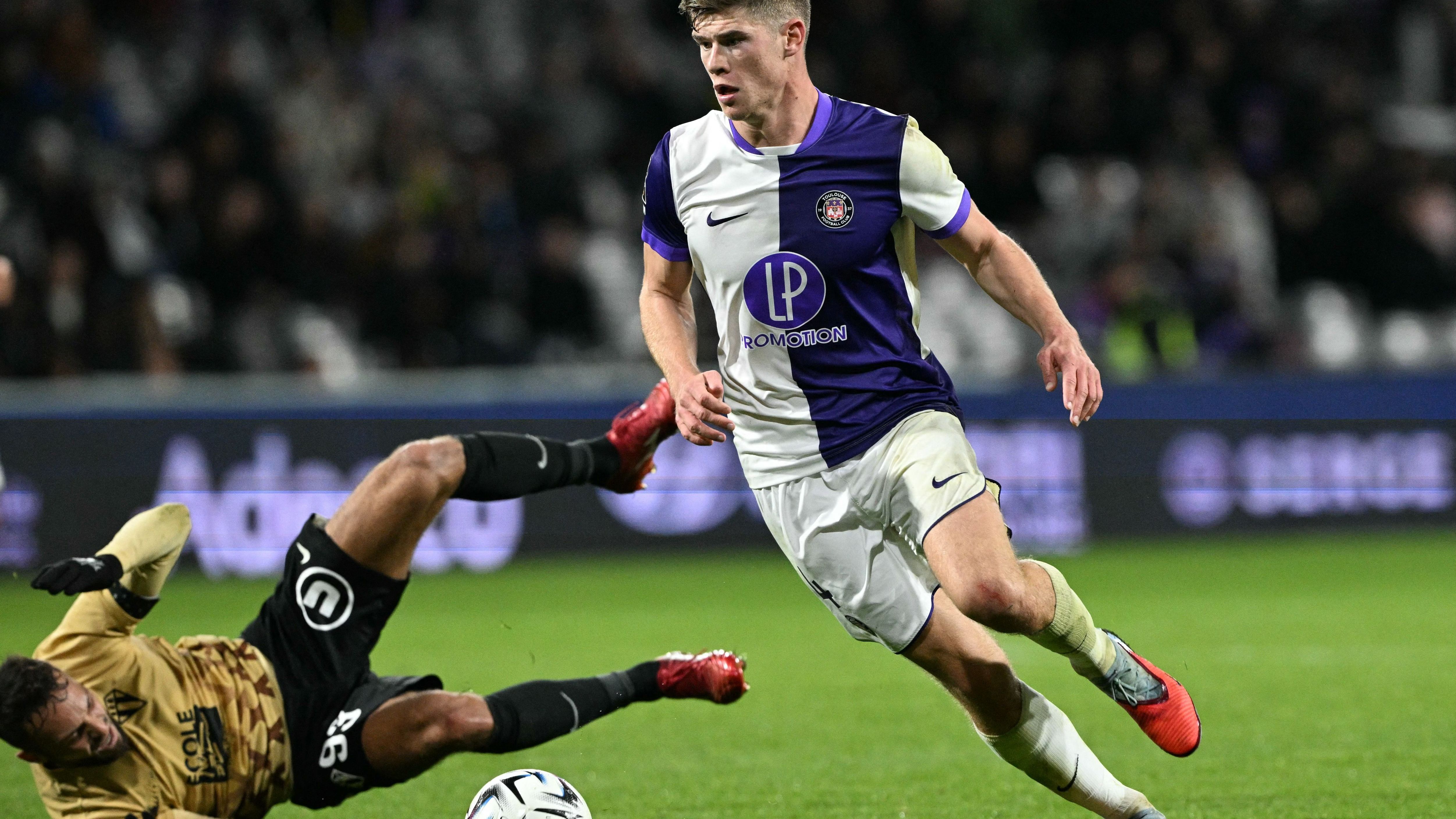 FBL-FRA-LIGUE1-TOULOUSE-ANGERS