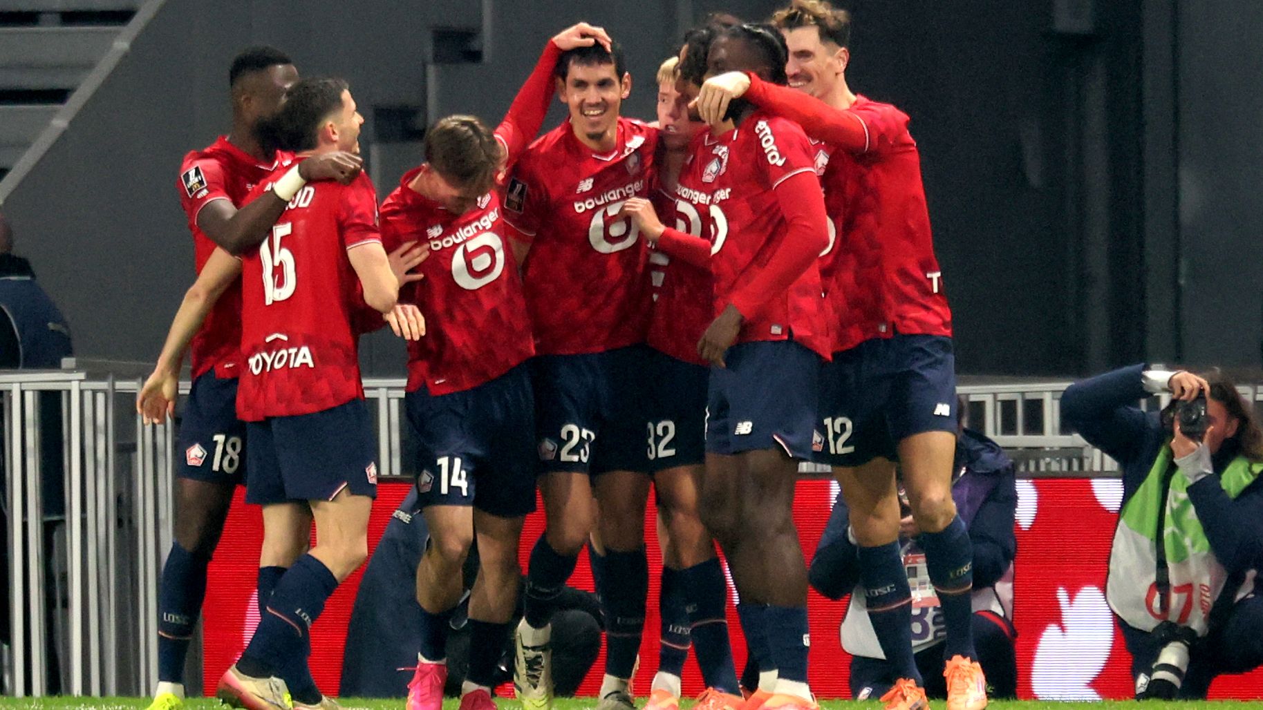 FBL-FRA-LIGUE1-LILLE-PARIS