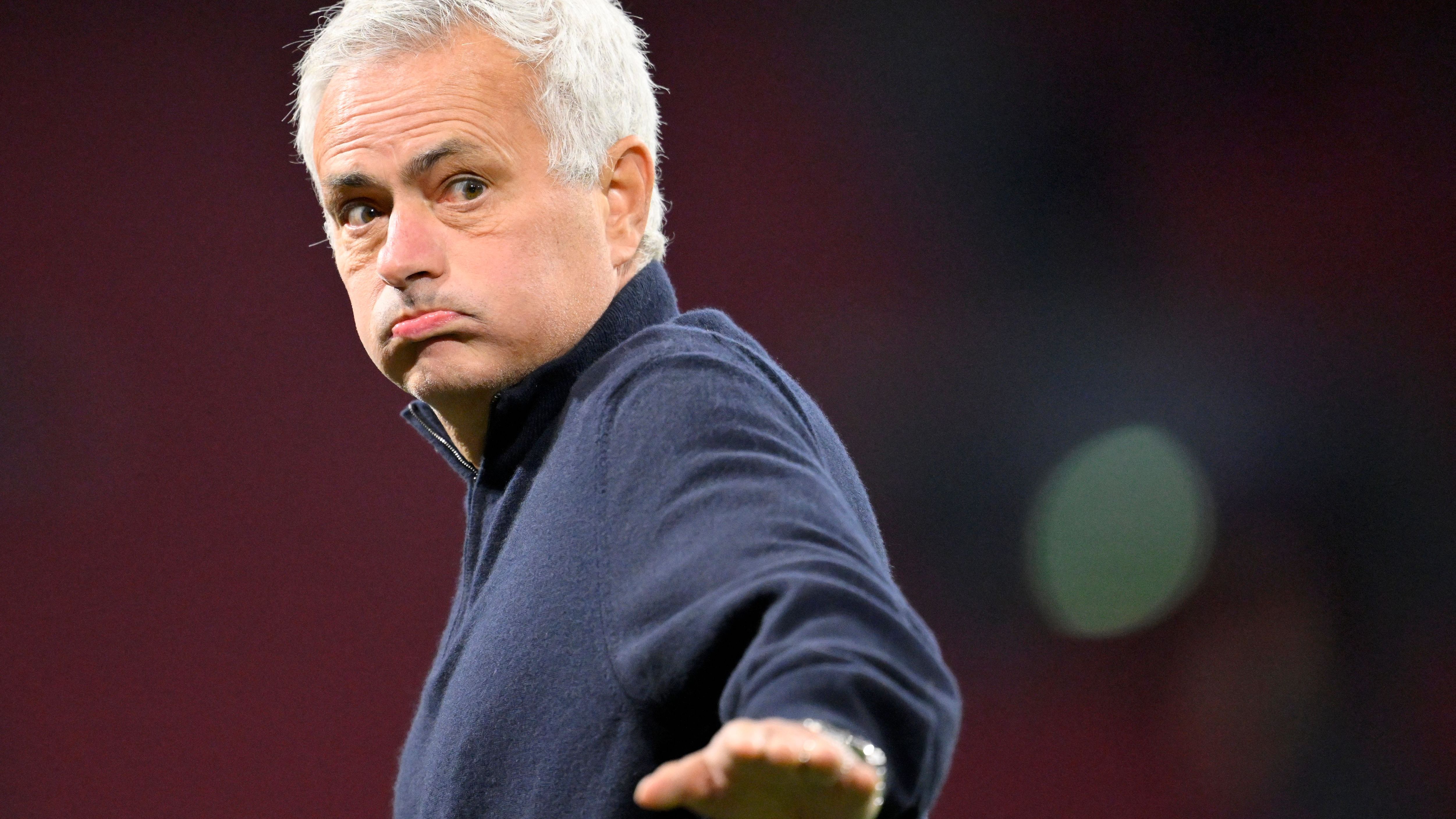 FBL-EUR-C1-AJAX-BENFICA