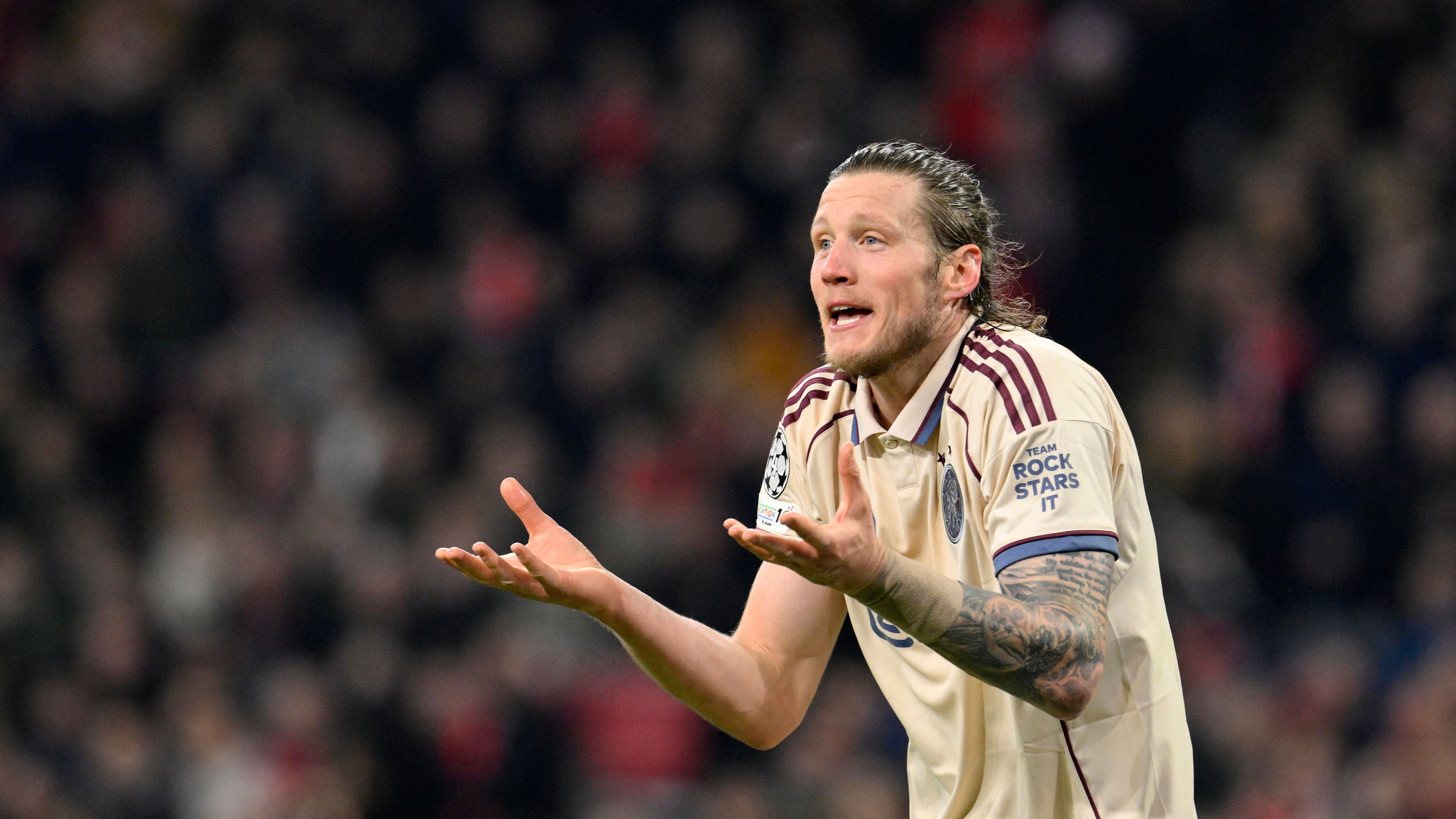 FBL-EUR-C1-AJAX-BENFICA