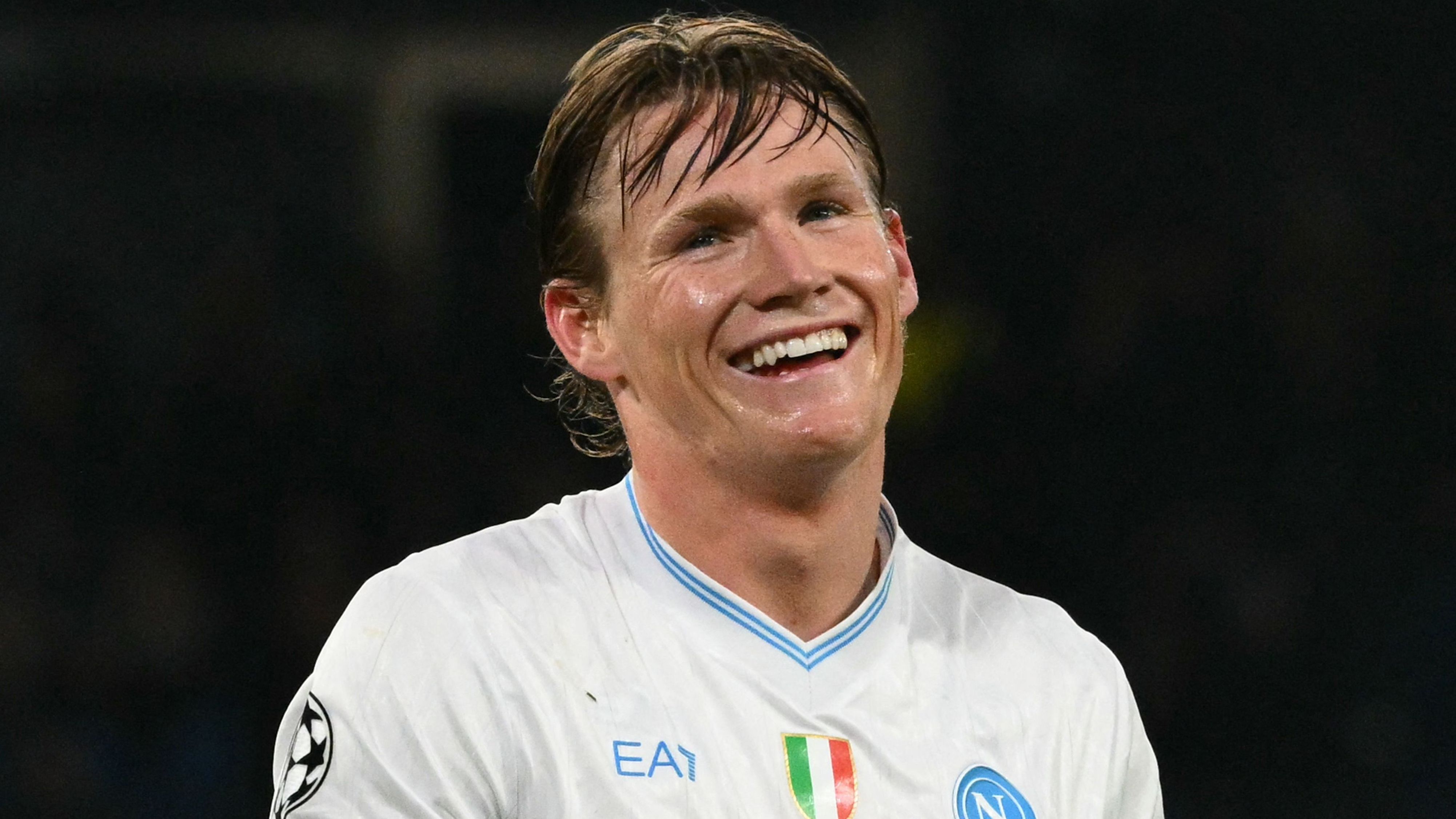 TOPSHOT-FBL-EUR-C1-NAPOLI-QARABAG