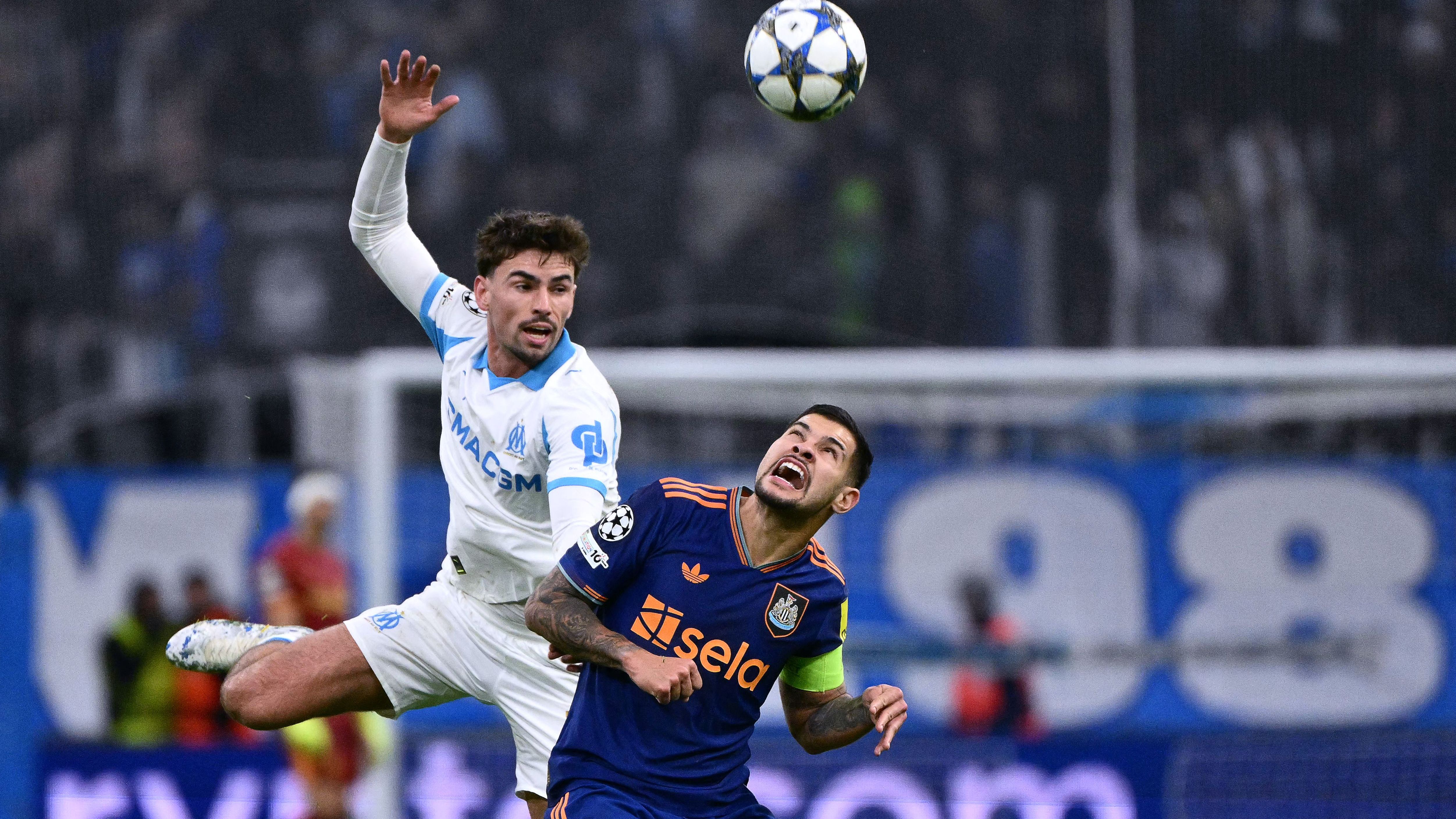 TOPSHOT-FBL-EUR-C1-MARSEILLE-NEWCASTLE