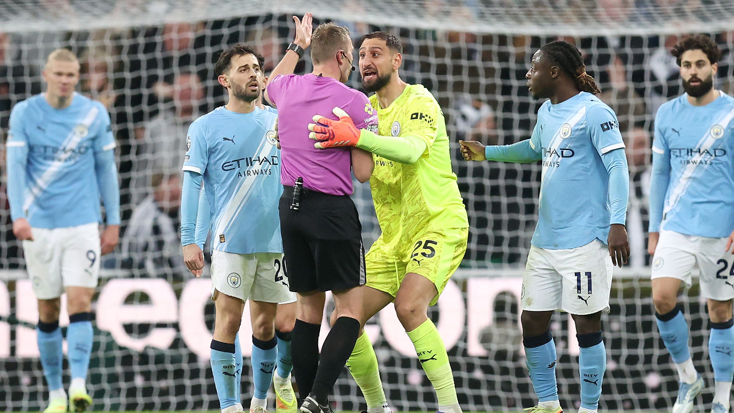 Newcastle United v Manchester City - Premier League