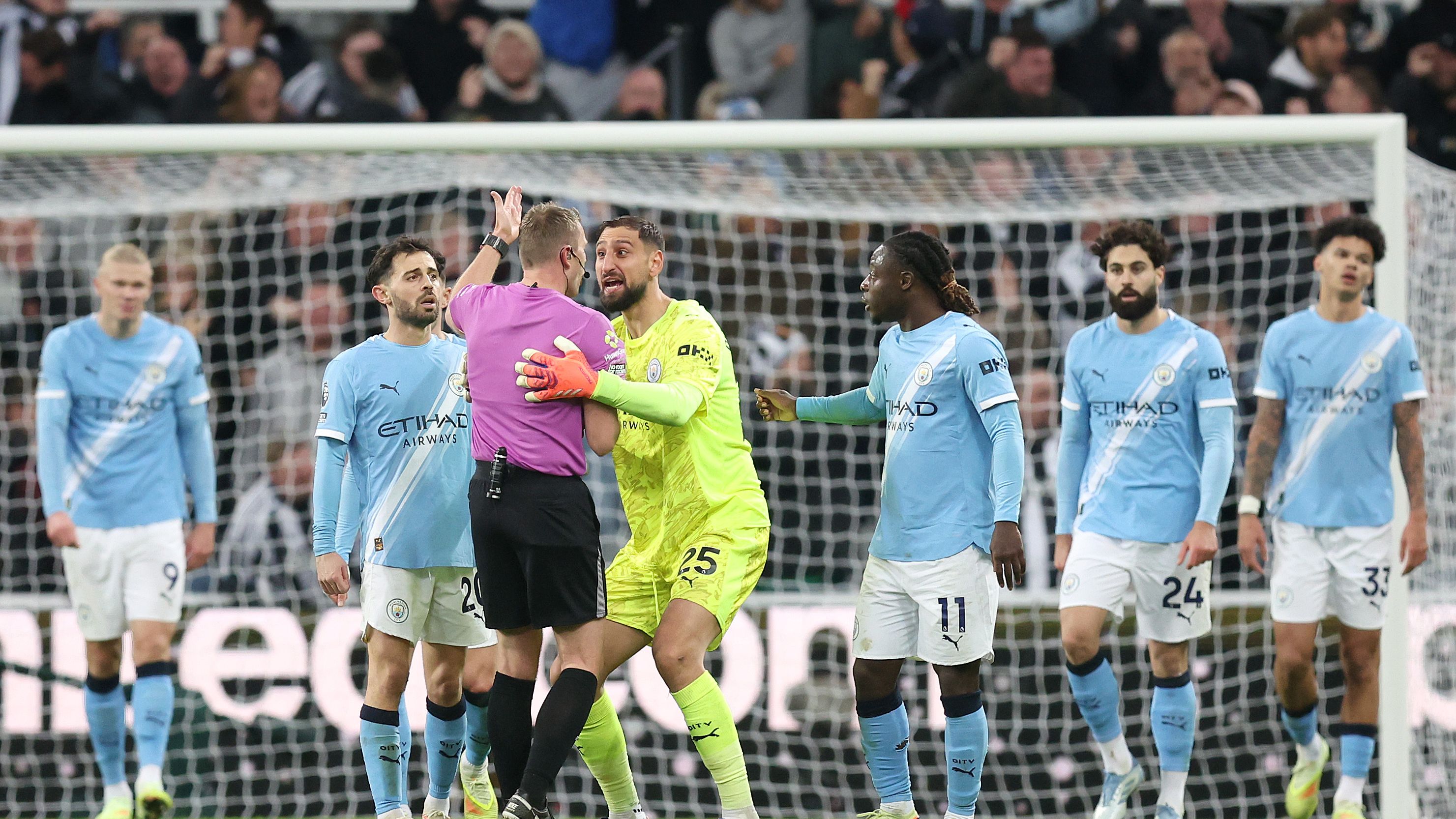 Newcastle United v Manchester City - Premier League