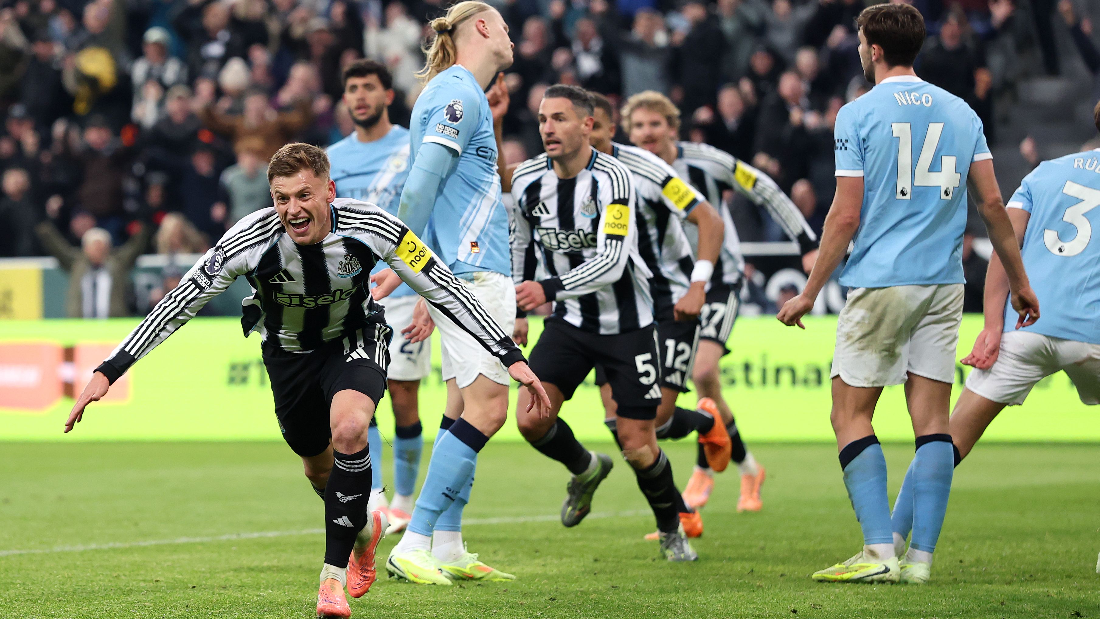 Newcastle United v Manchester City - Premier League