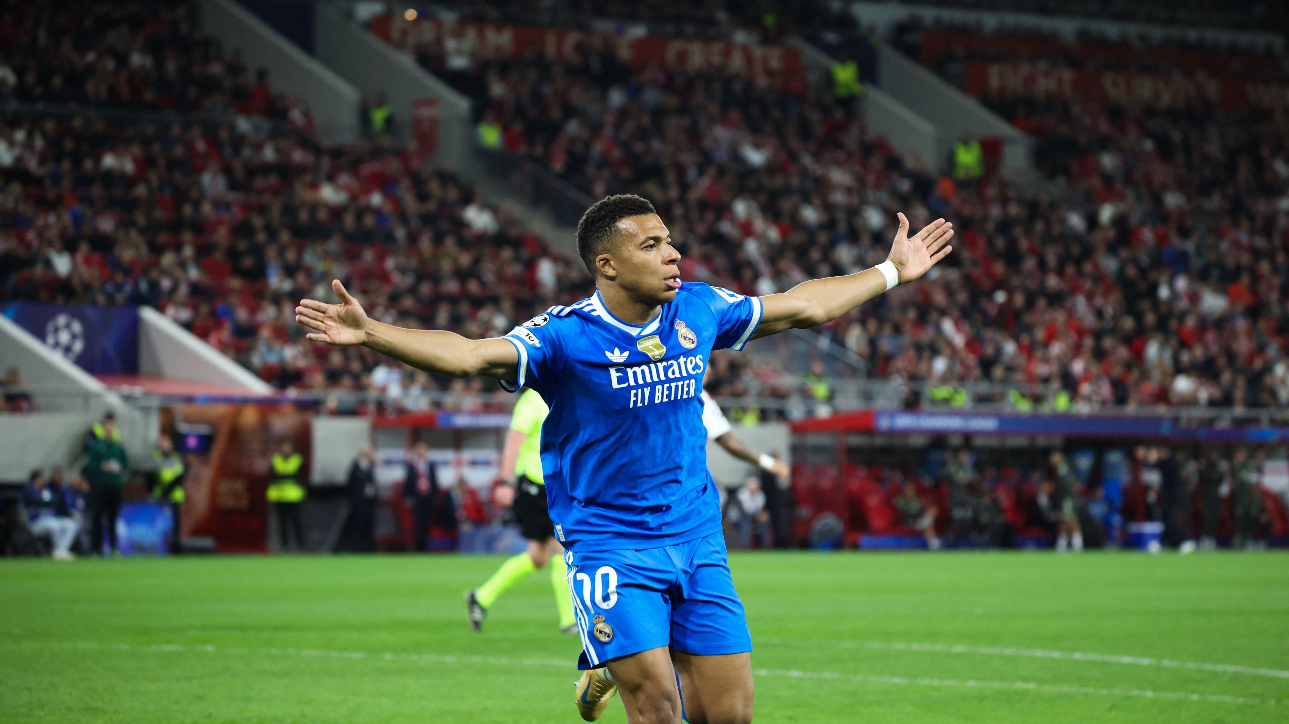 FBL-EUR-CHL-OLYMPIAKOS-REAL MADRID