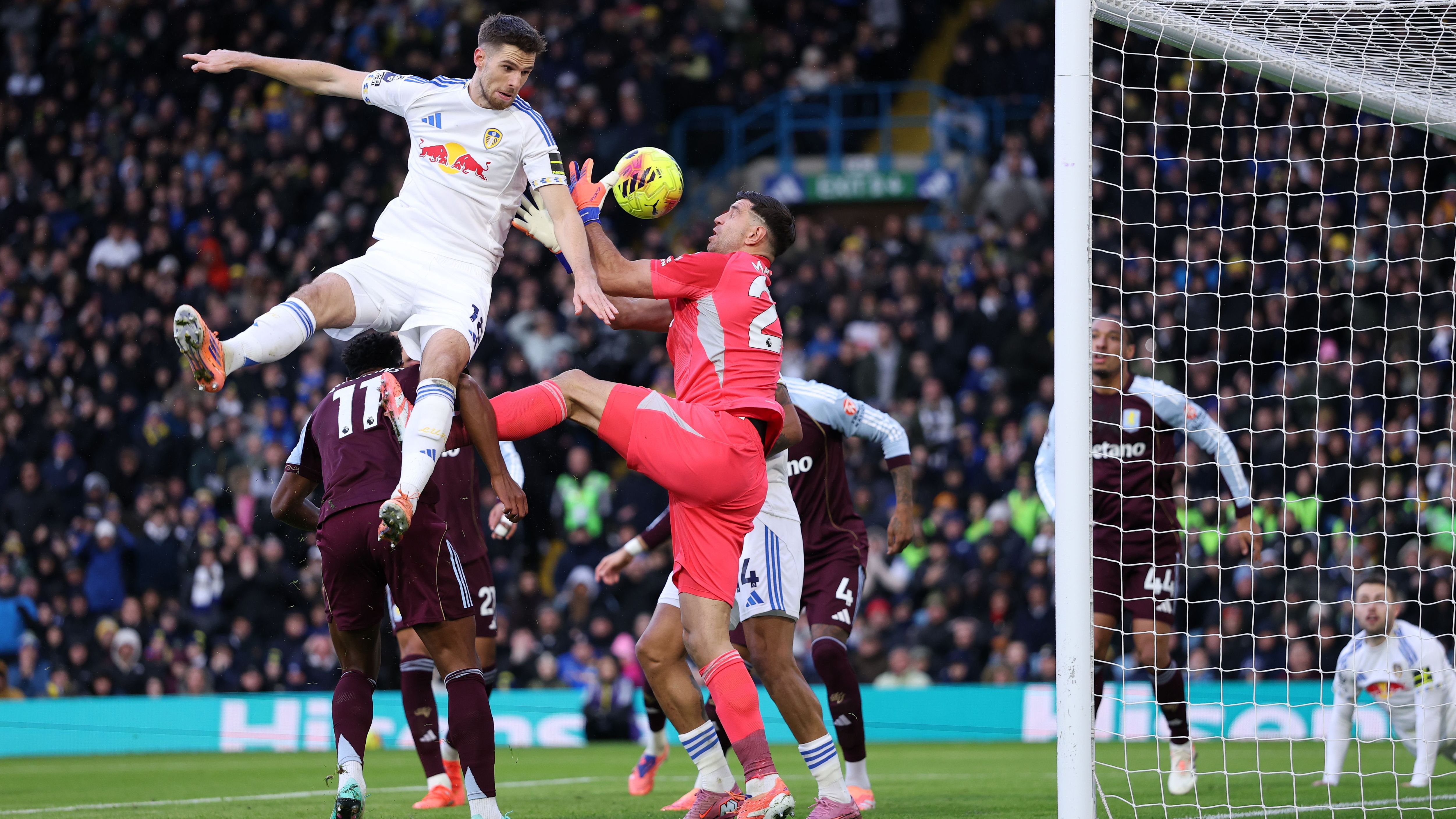 Leeds United v Aston Villa - Premier League