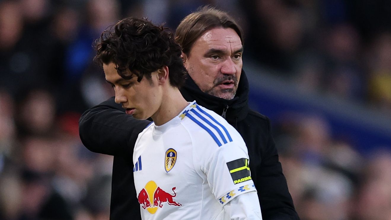 Leeds United v Aston Villa - Premier League