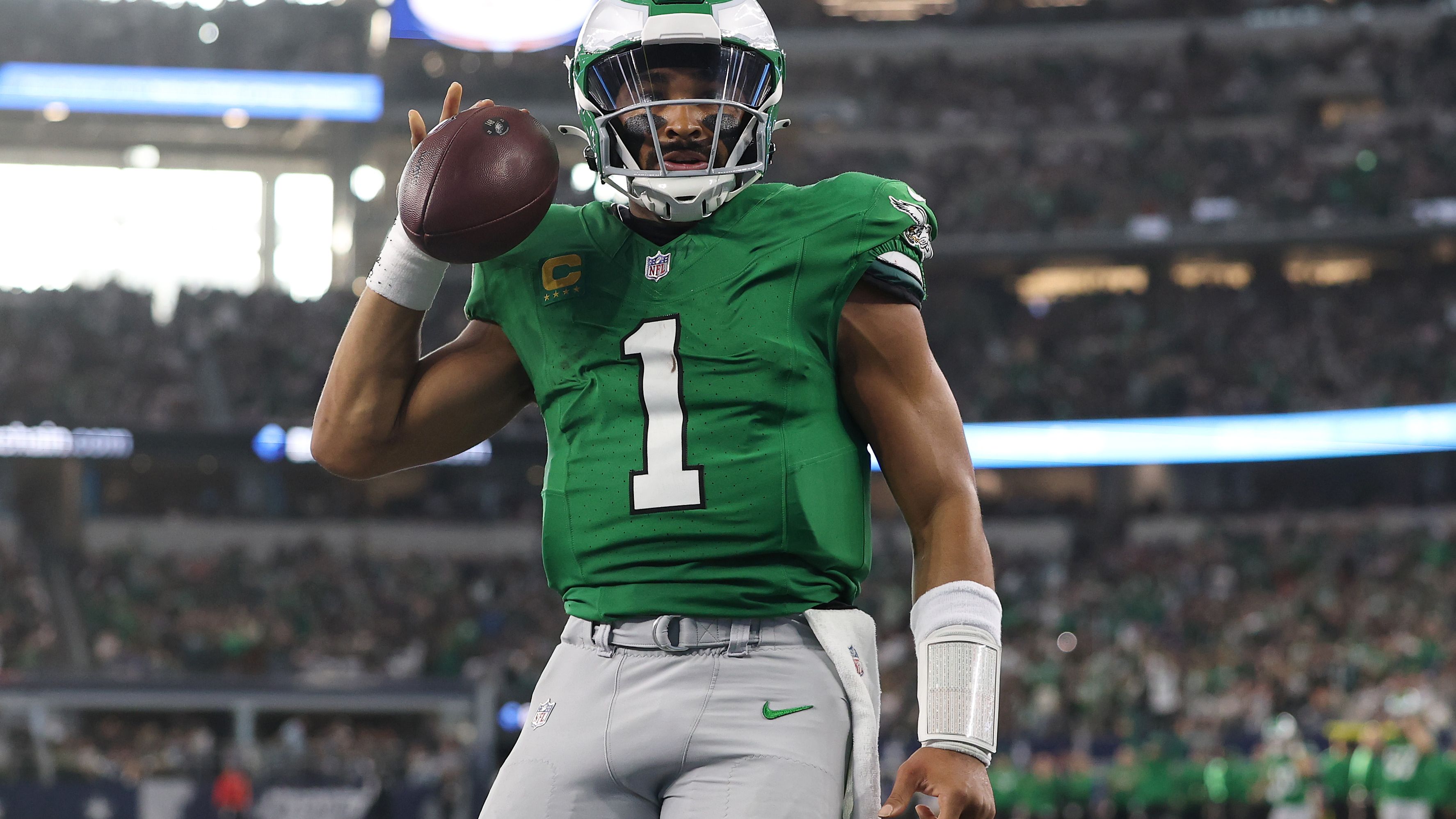 Philadelphia Eagles v Dallas Cowboys