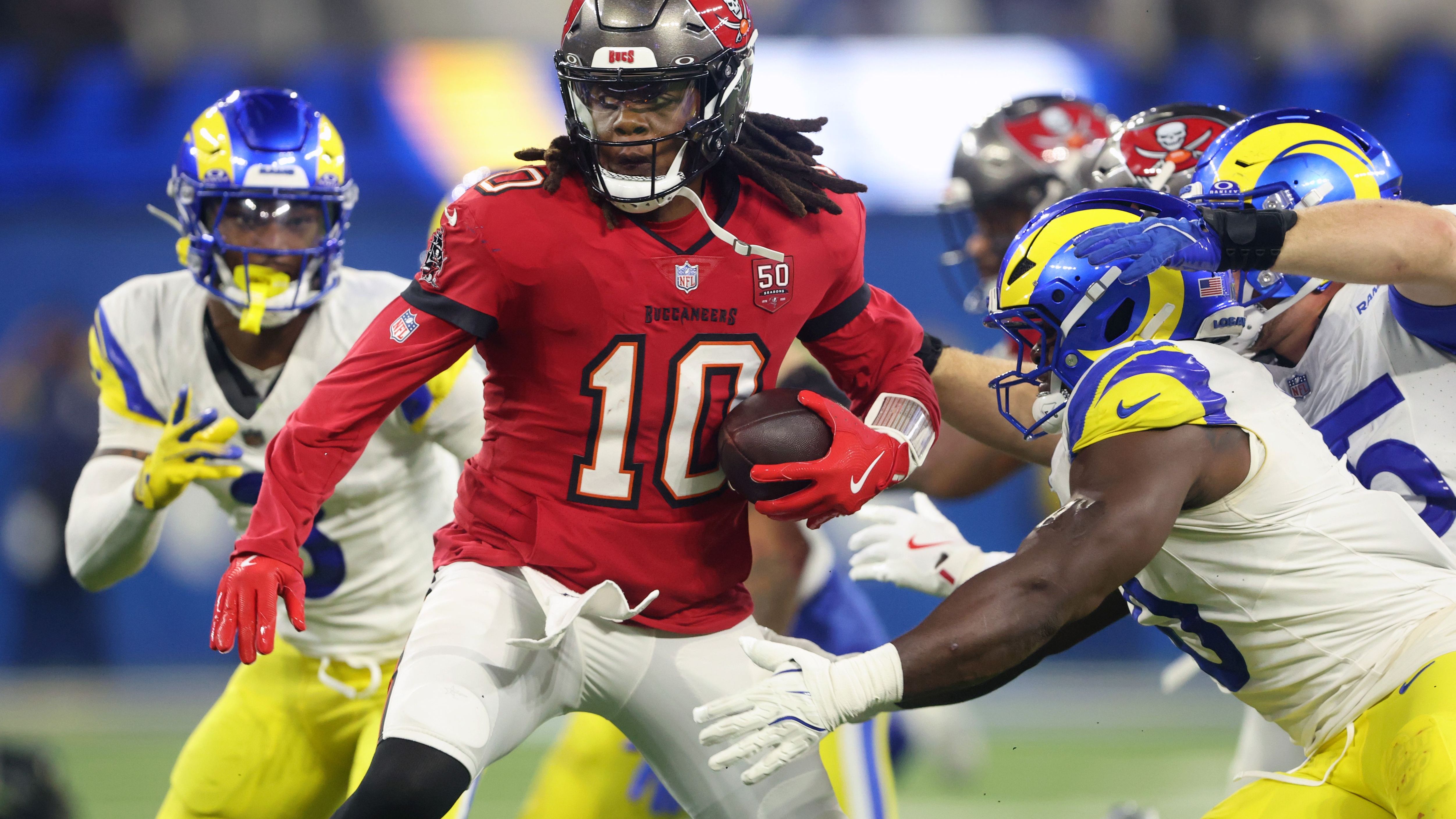 Tampa Bay Buccaneers v Los Angeles Rams