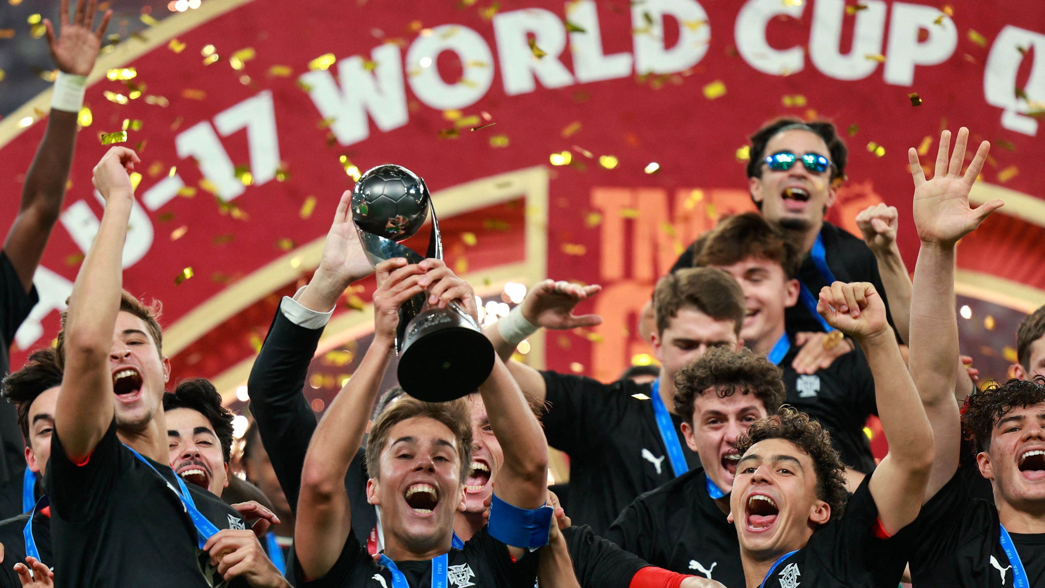 FBL-U17-WC-2025-POR-AUT-PODIUM