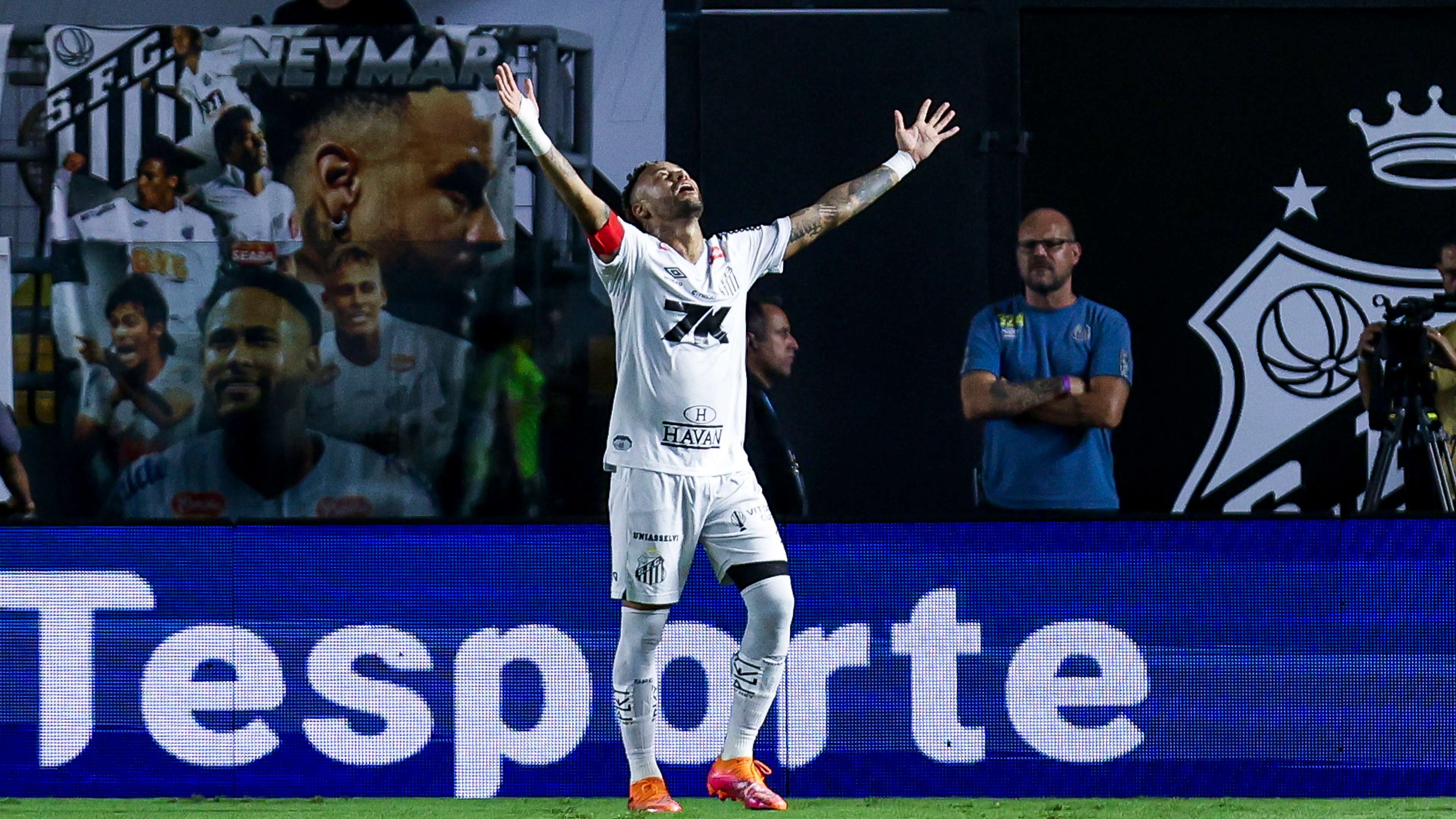 Santos v Sport Recife - Brasileirao 2025