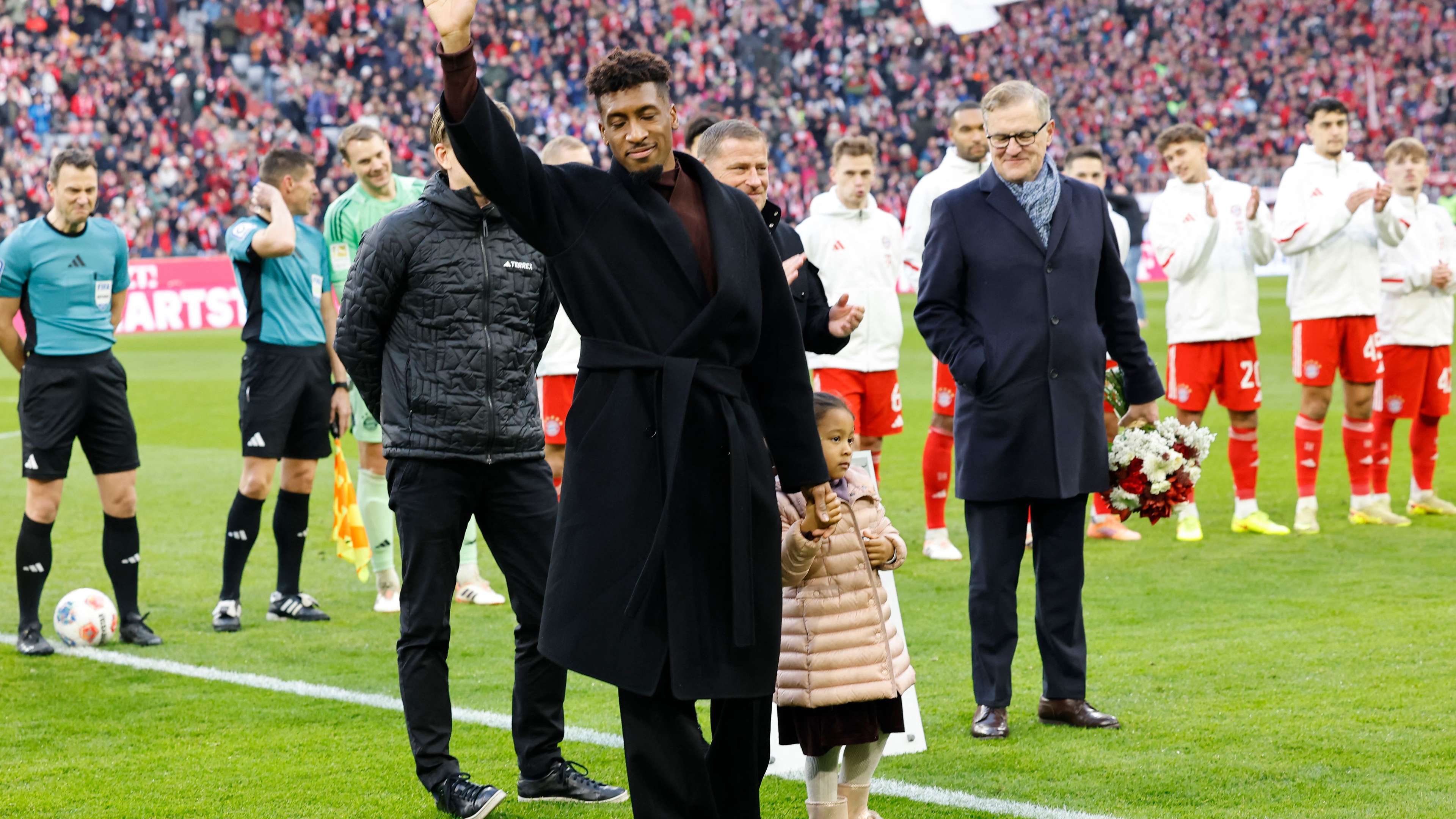 FBL-GER-BUNDESLIGA-BAYERN MUNICH-ST PAULI