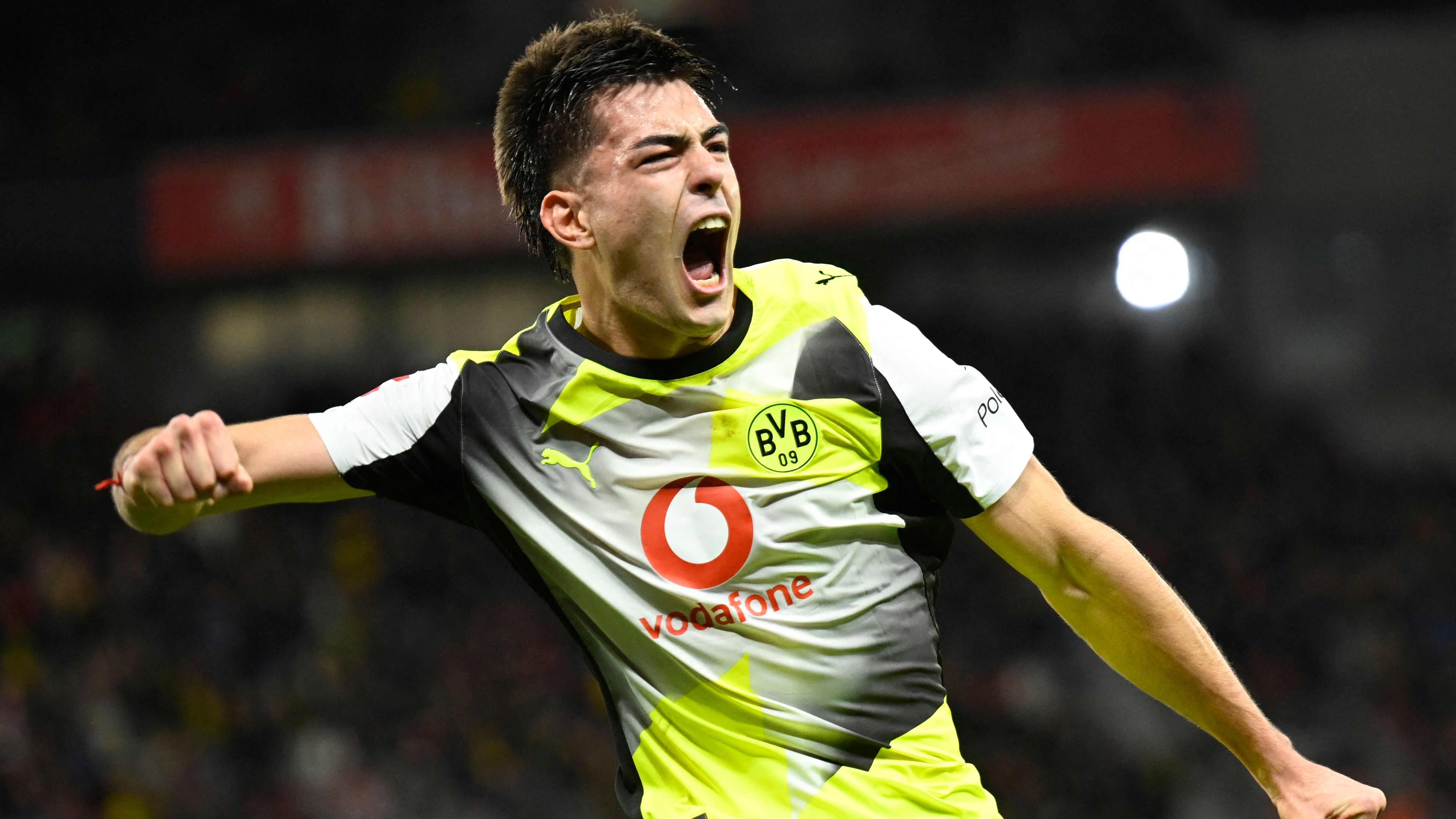 FBL-GER-BUNDESLIGA-LEVERKUSEN-DORTMUND